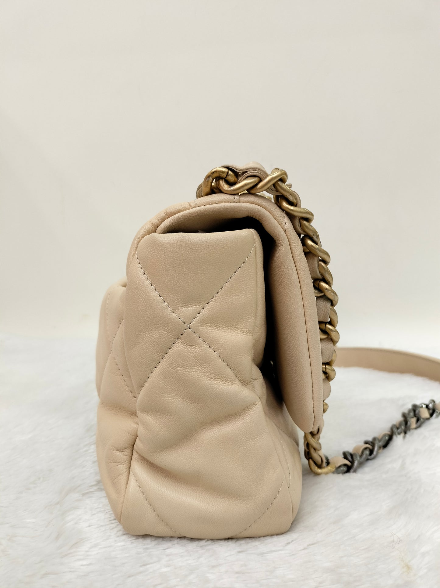 Chanel C19 Small Beige #28