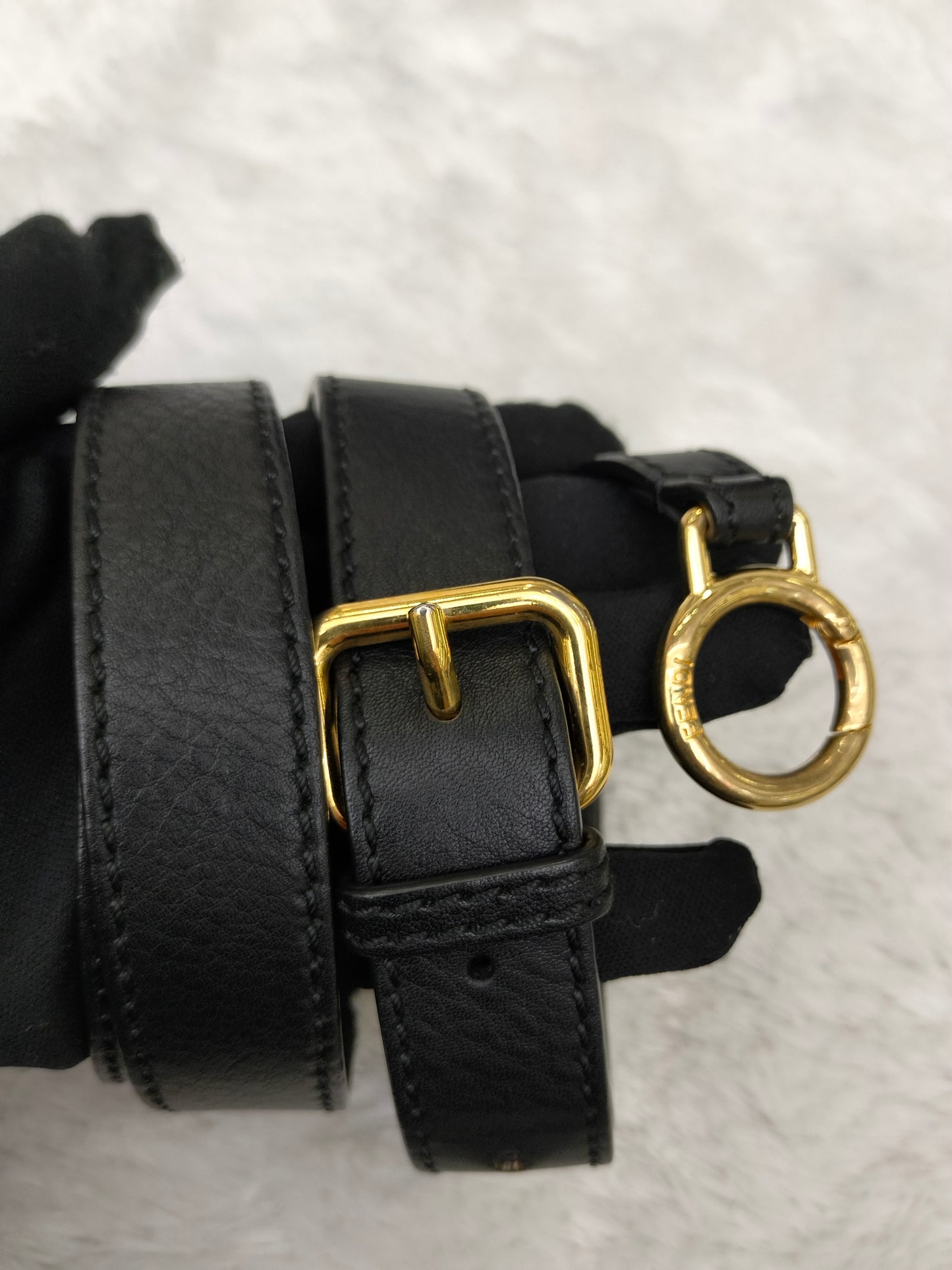 Fendi Peekaboo Reguler Black GHW