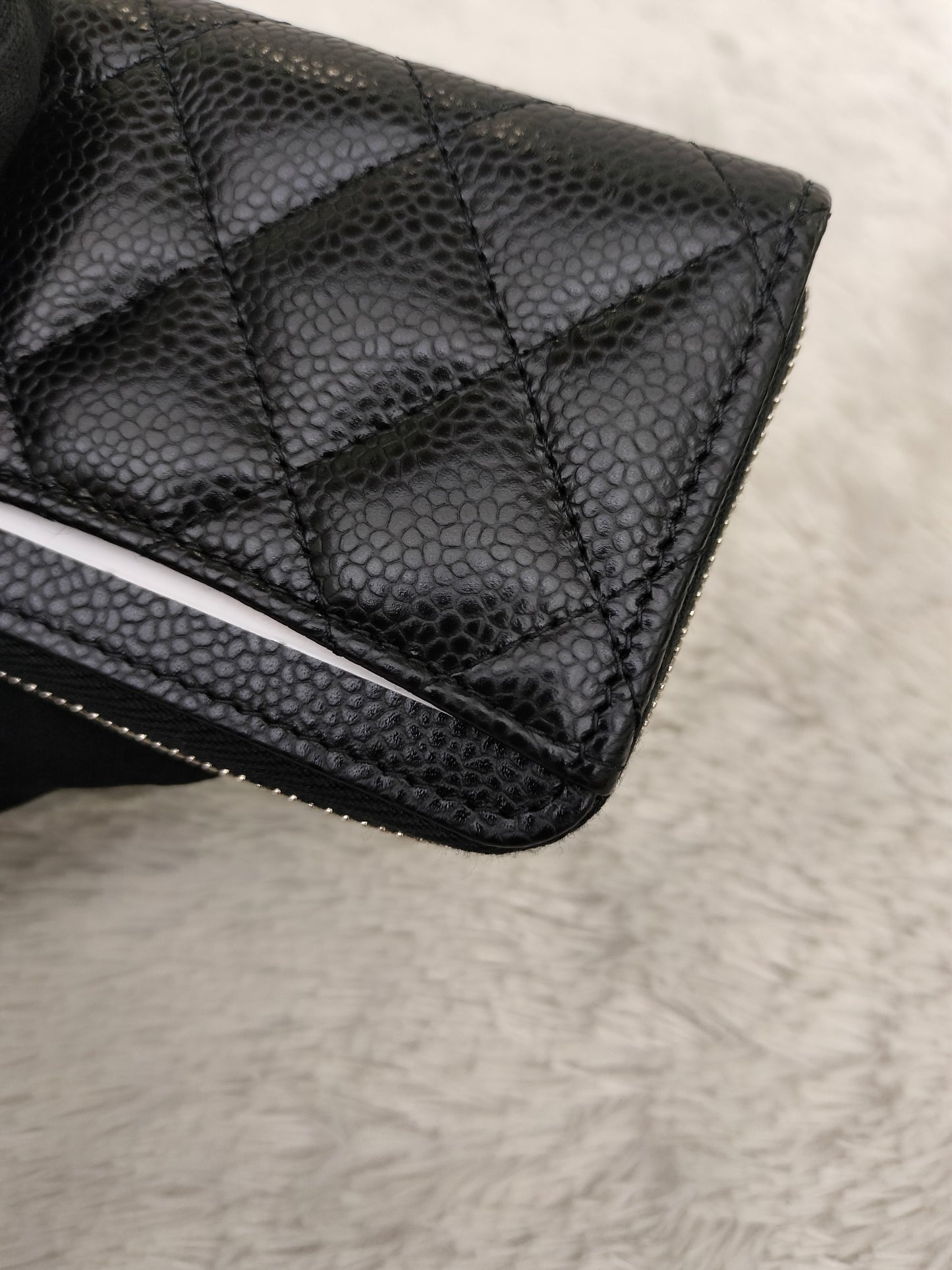 *NEW* Chanel Zippy Card Holder Caviar Black SHW (CHIP)