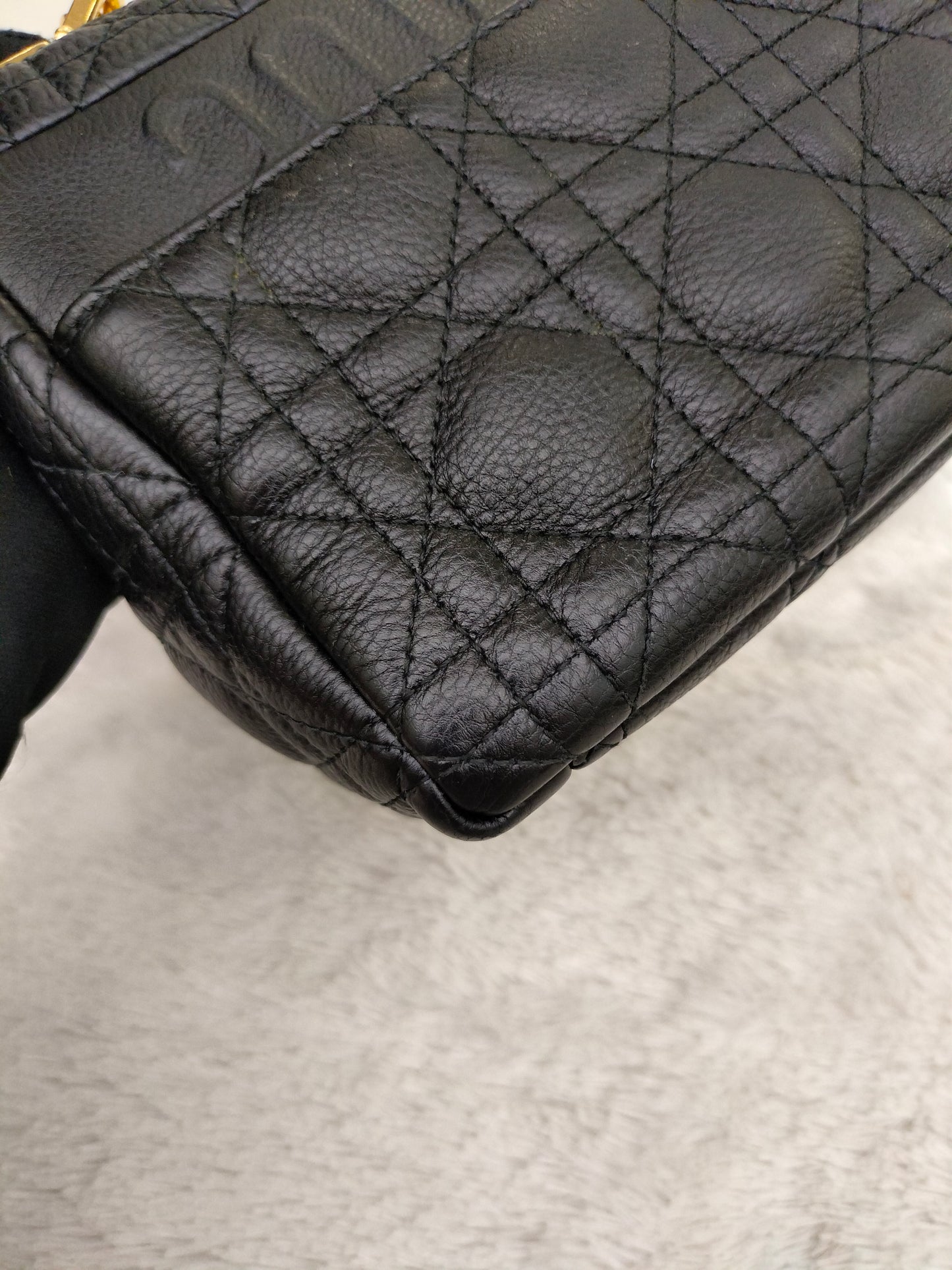 Dior Caro Medium Grained Black GHW 2022