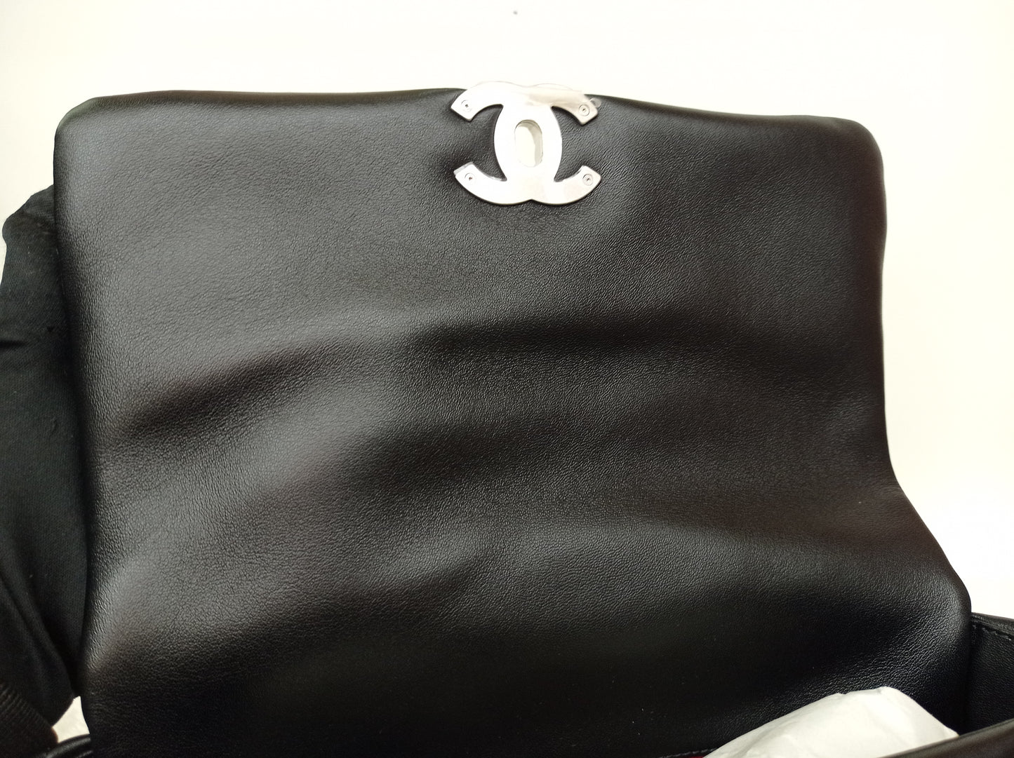 *Neverbeen Used* Chanel C19 Large Black (CHIP)