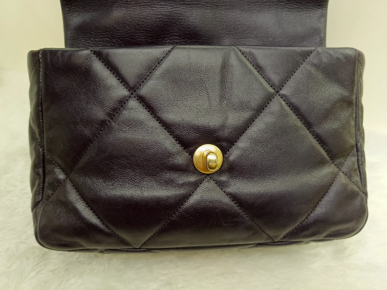 Chanel C19 Small Dark Purple GHW #30