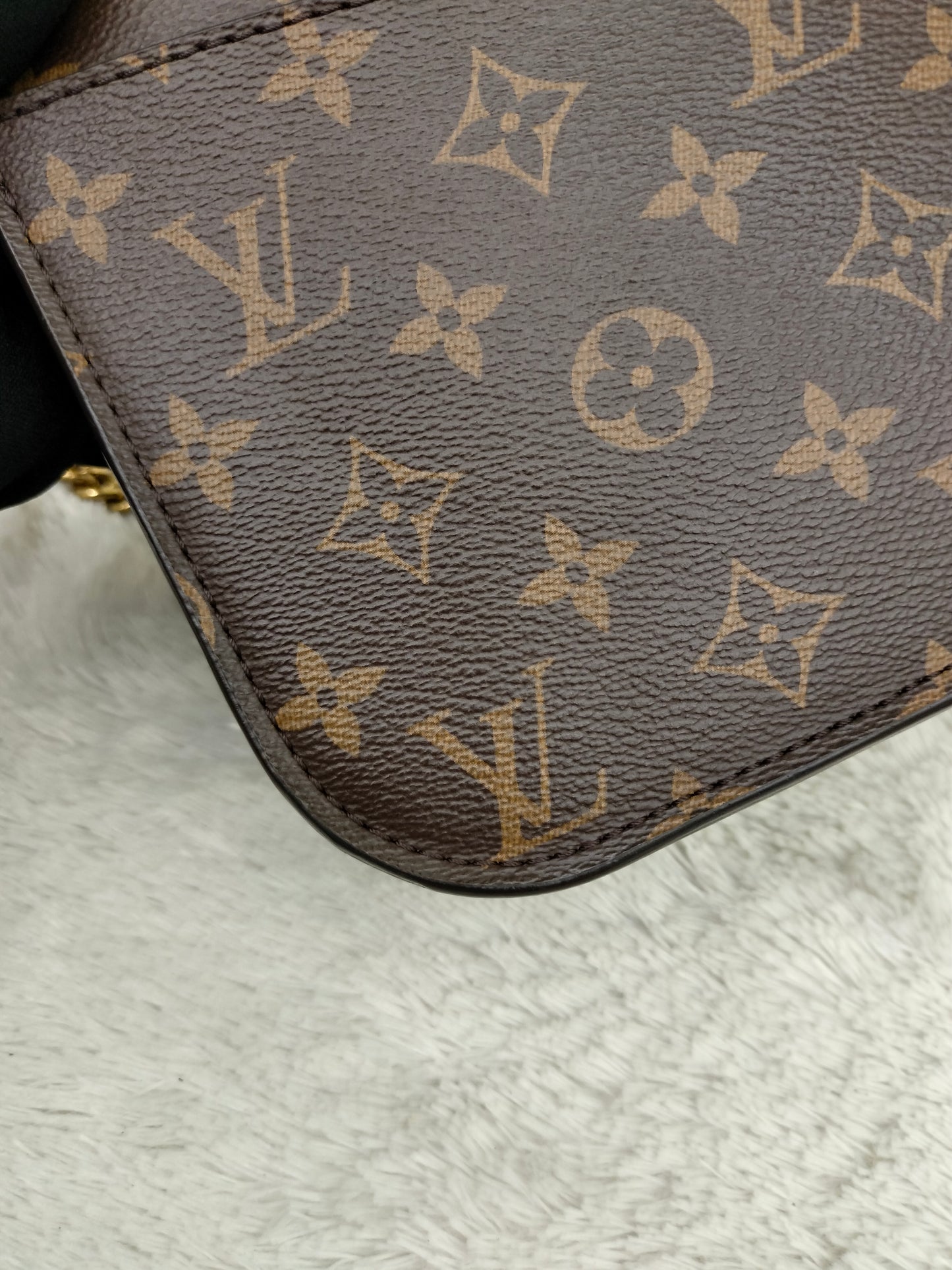 LV Passy NM Monogram (CHIP)