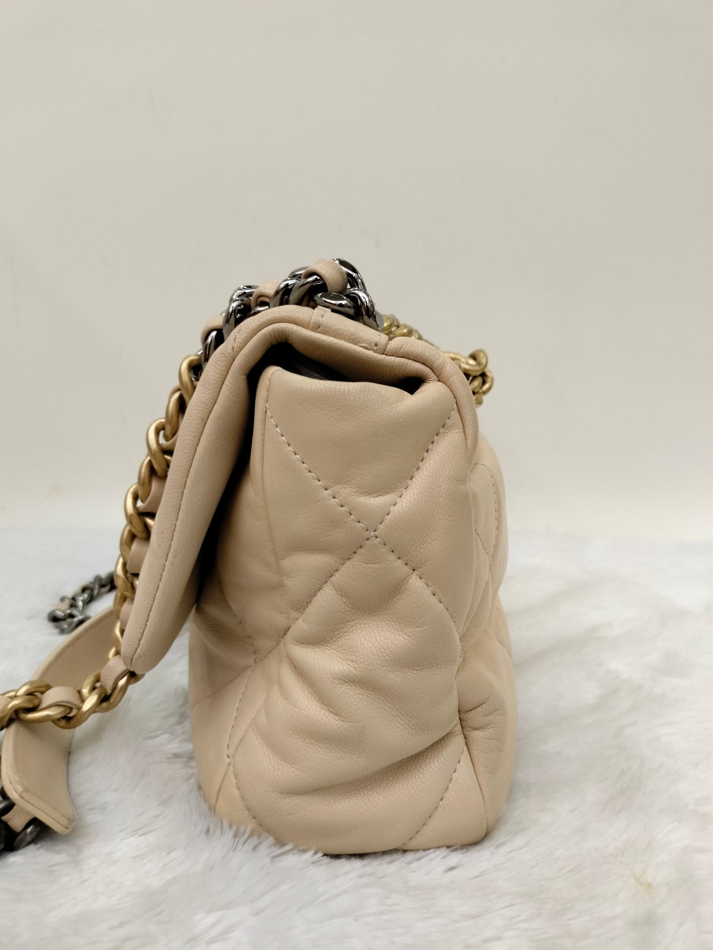 Chanel C19 Small Beige #28