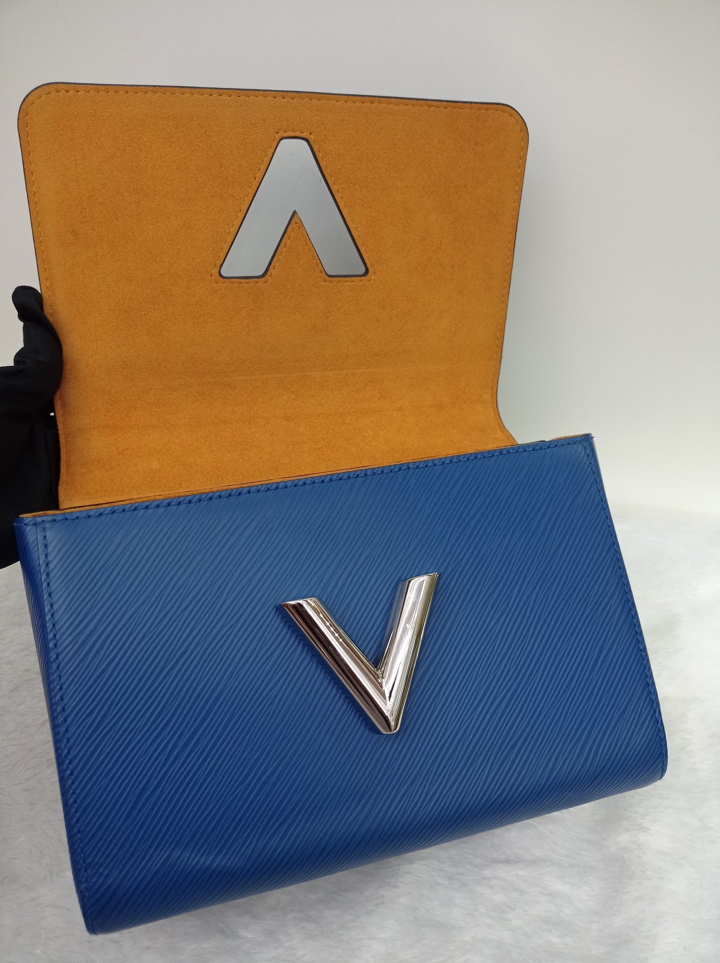 LV Twist MM Epi Braided Bleu Roi Safran Black 2019