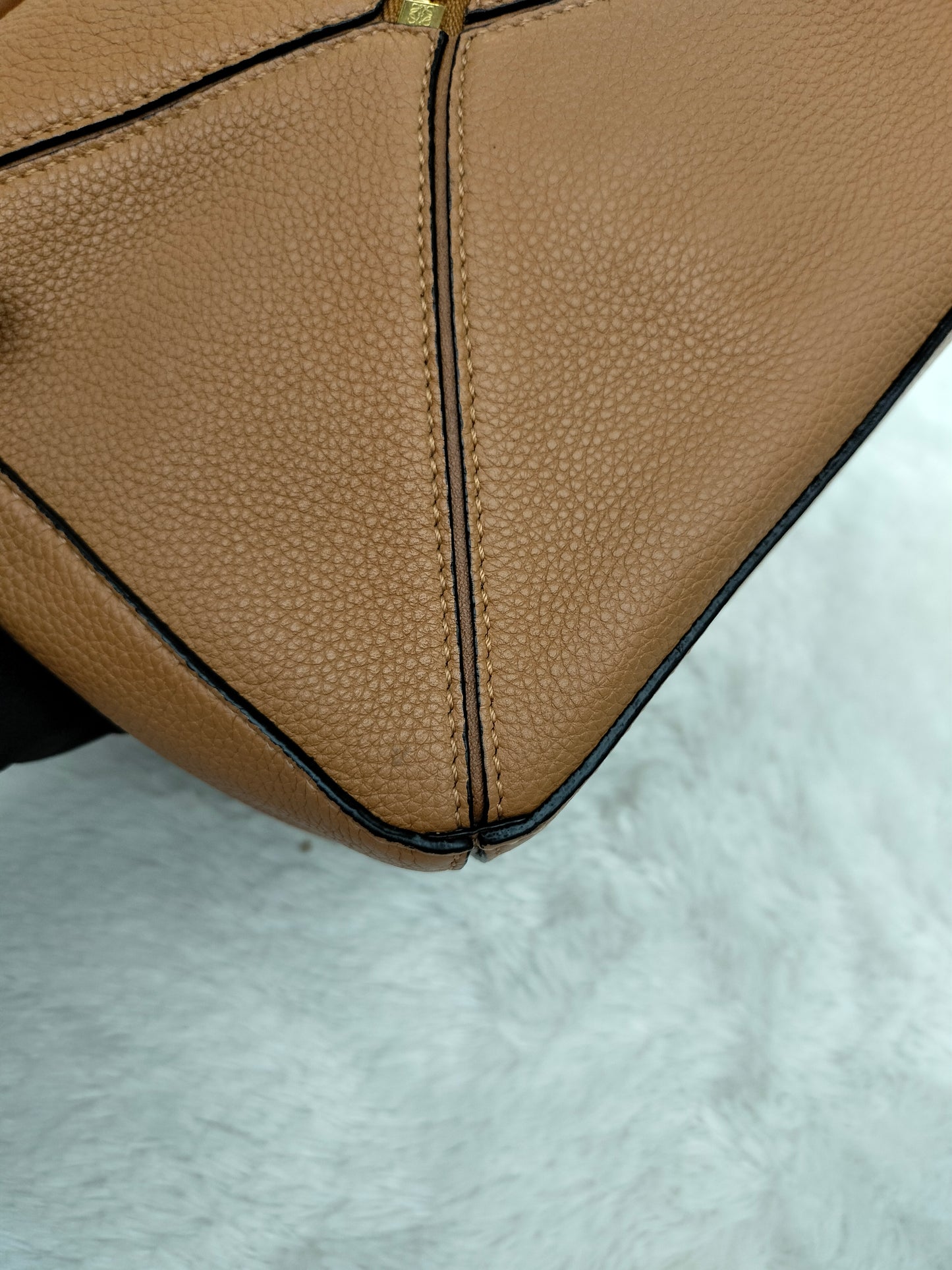 Loewe Puzzle Small Grained Caramel GHW 2020