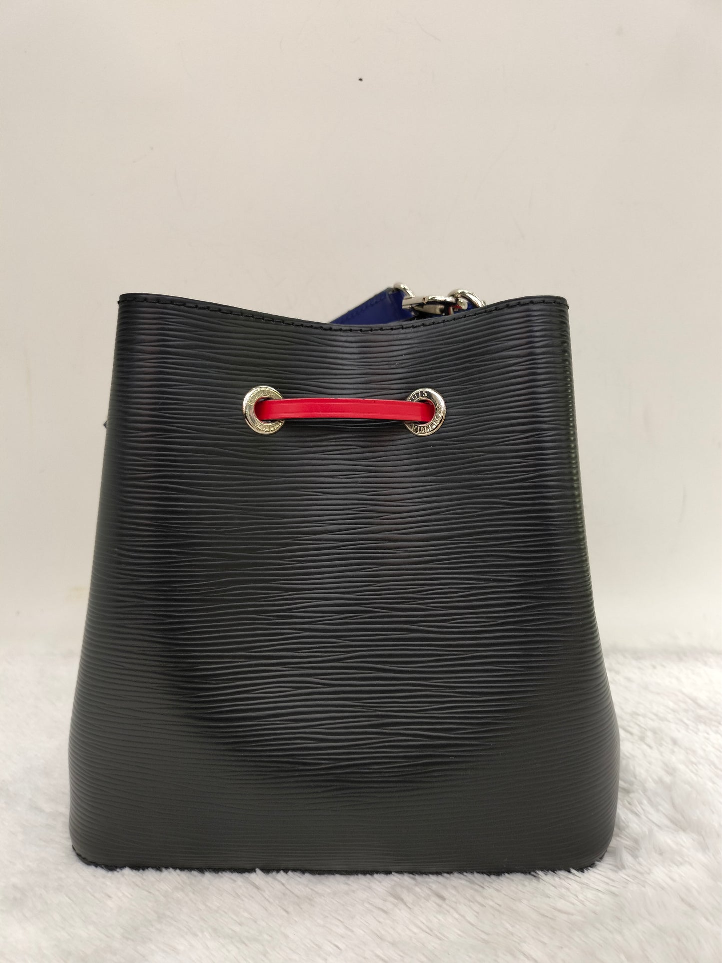 LV Neo Noe BB Epi Black Red Blue Safran 2019