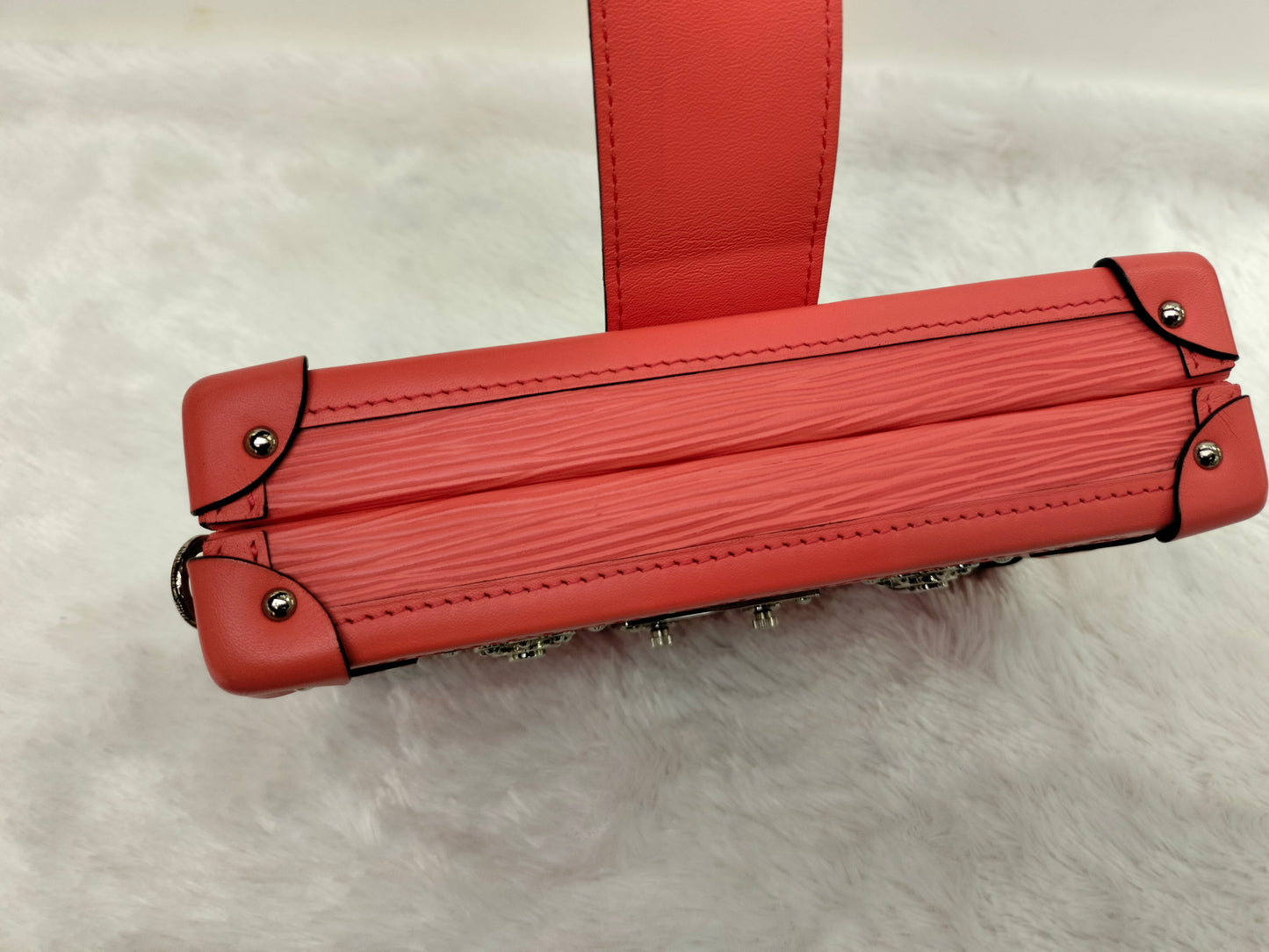 LV Petite Malle Trunk Epi Salmon 2016