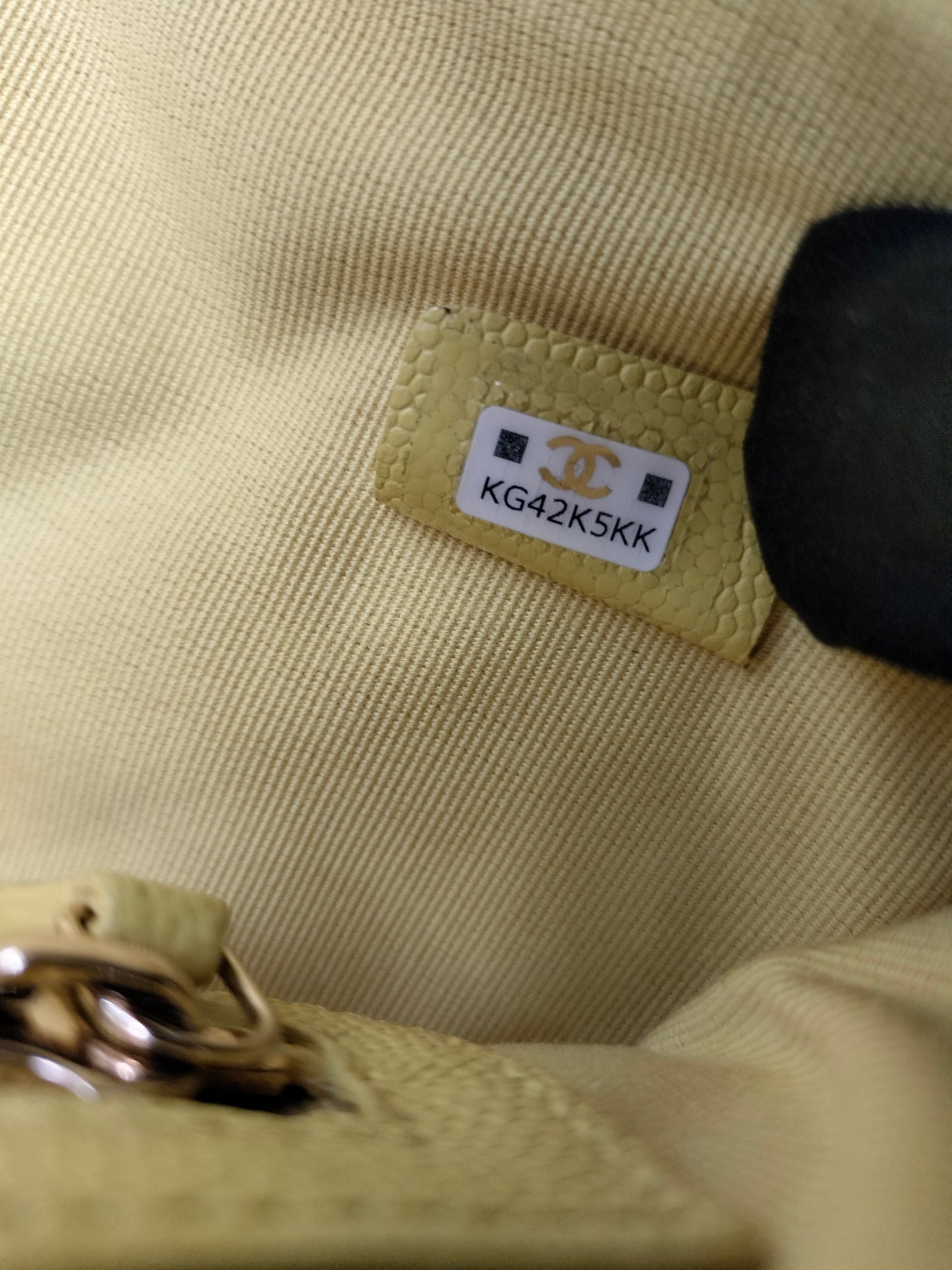 Chanel O'Case Clutch Caviar Yellow LGHW (CHIP)