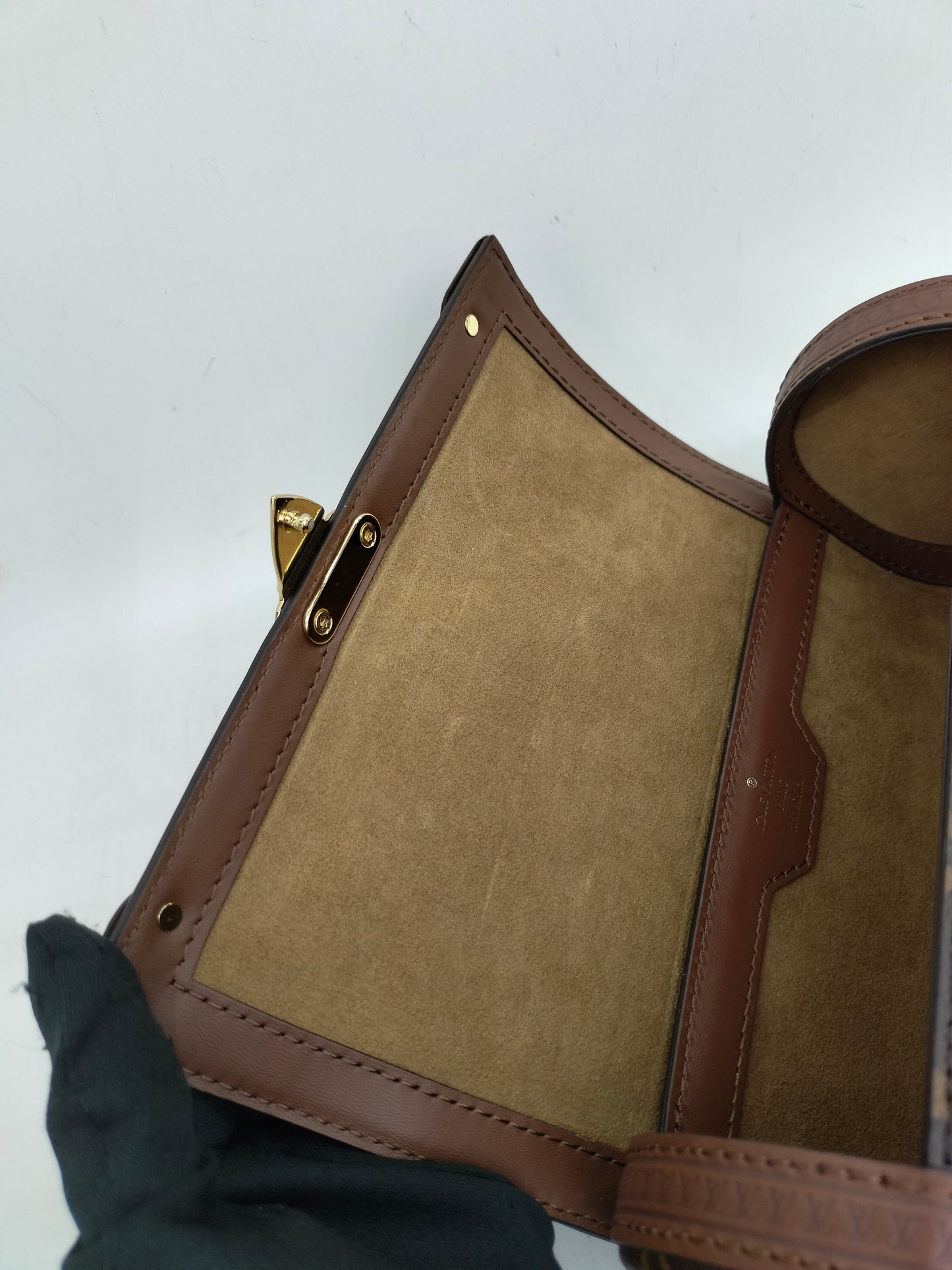 LV Papillon Trunk Monogram (CHIP)