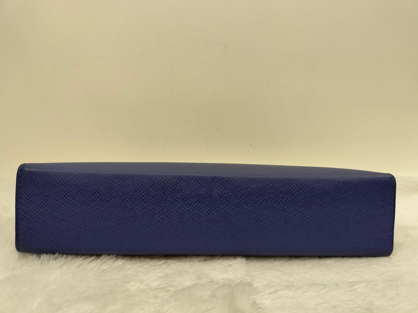 LV Pochette Voyage Taiga Blue Cobalt 2019