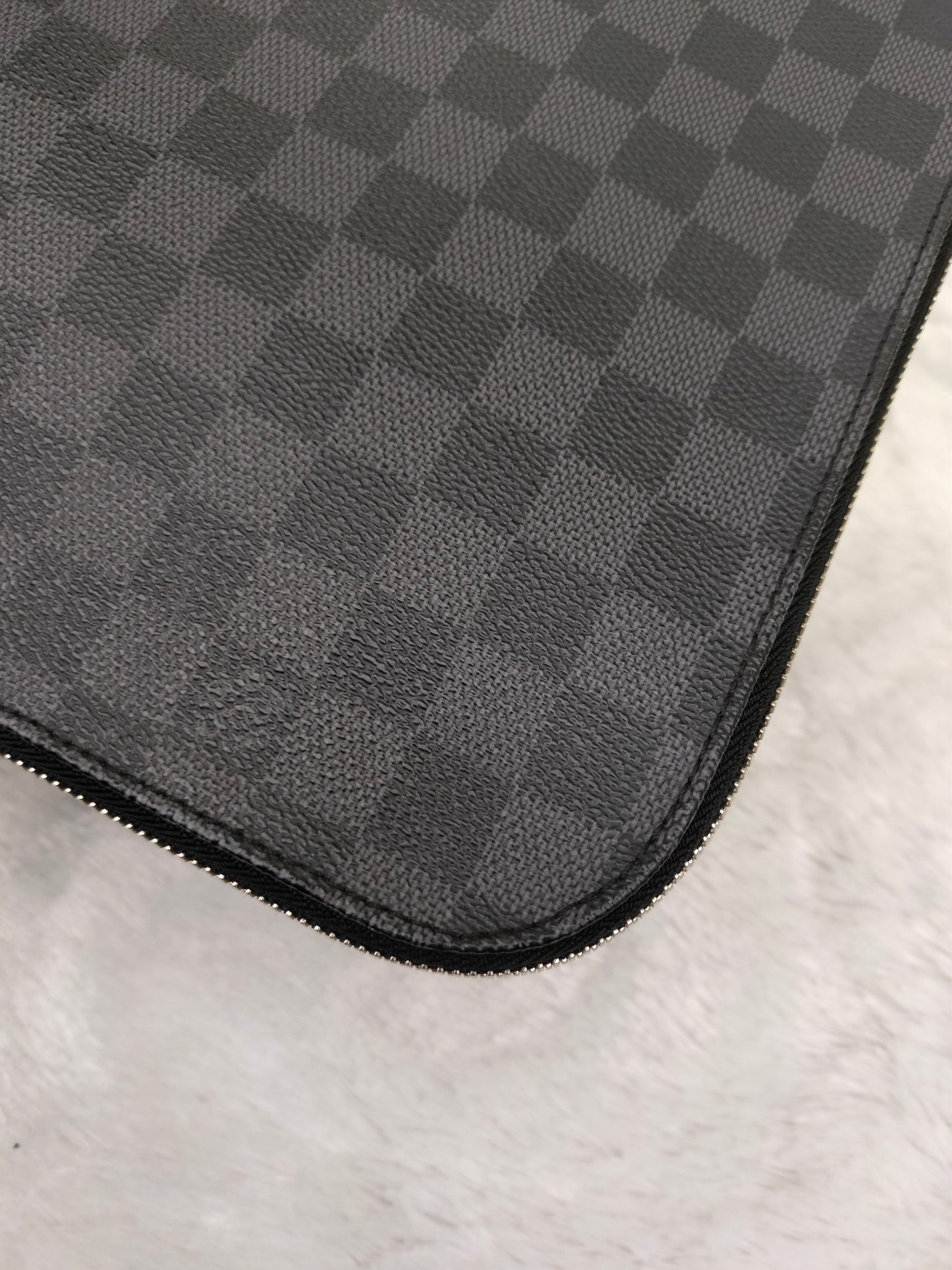 LV Porte Document Portfolio Graphite 2013