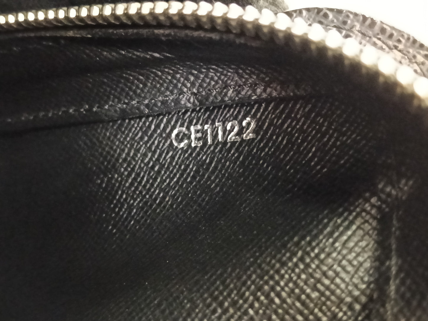 LV Baikal Clutch Taiga Black 2012