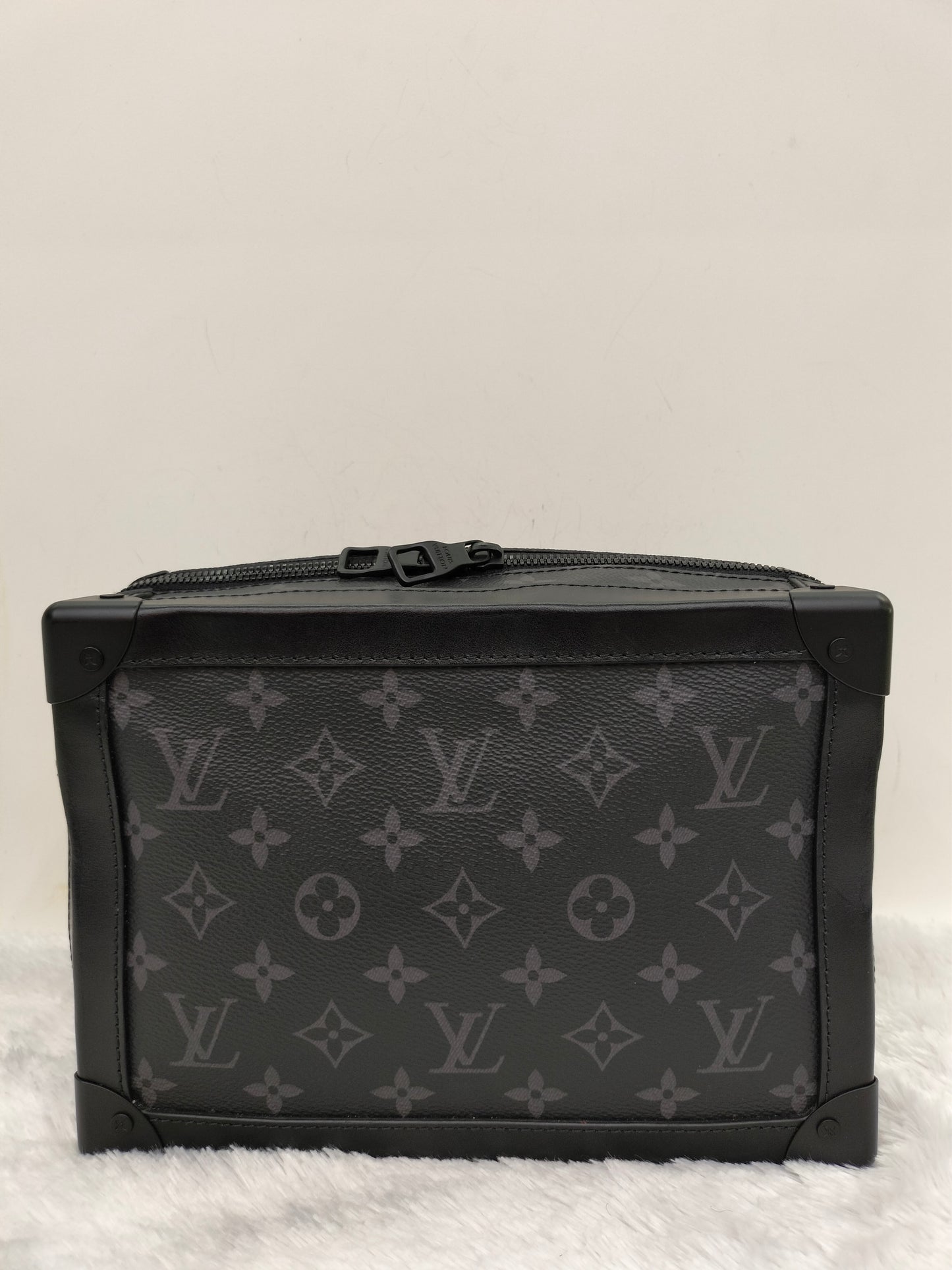 LV Soft Trunk Monogram Eclipse 2019