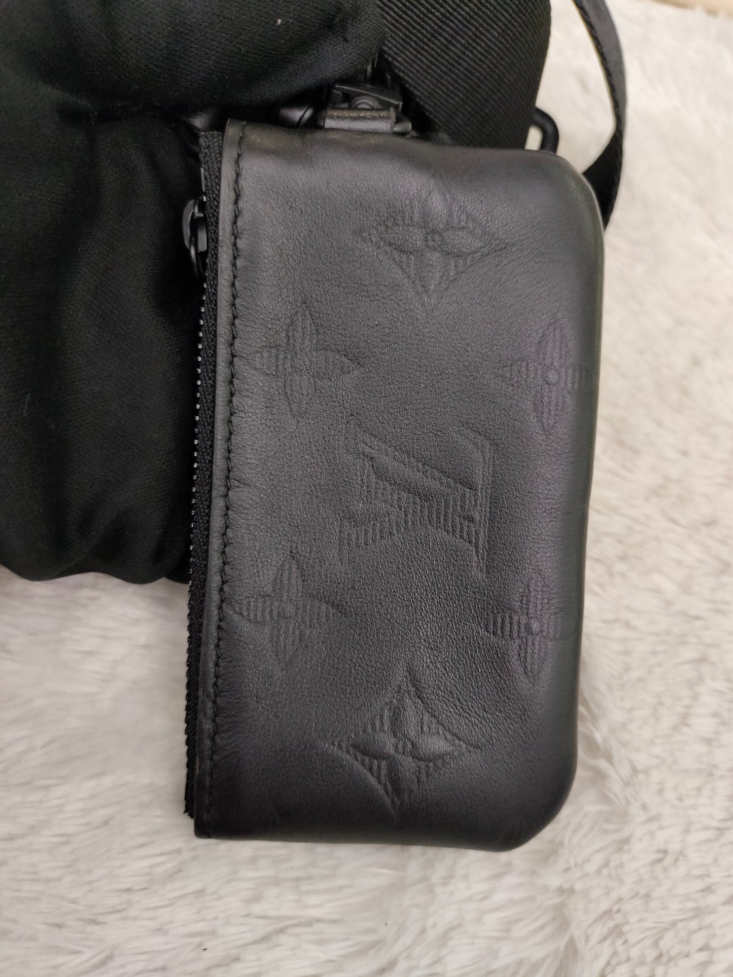 LV Duo Messenger Monogram Shadow Noir (CHIP)