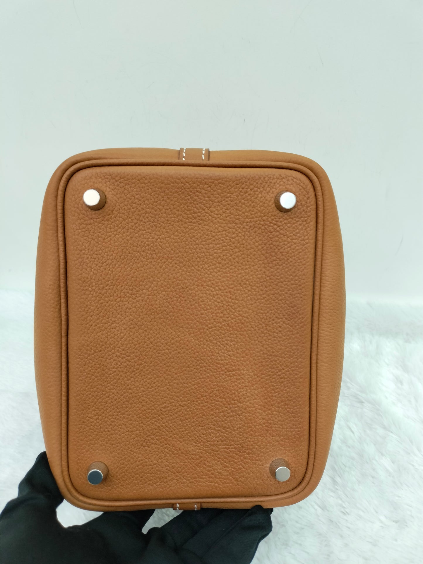 *NEW* Picotin Lock 18 Fauve Barenia Faubourg PHW #W