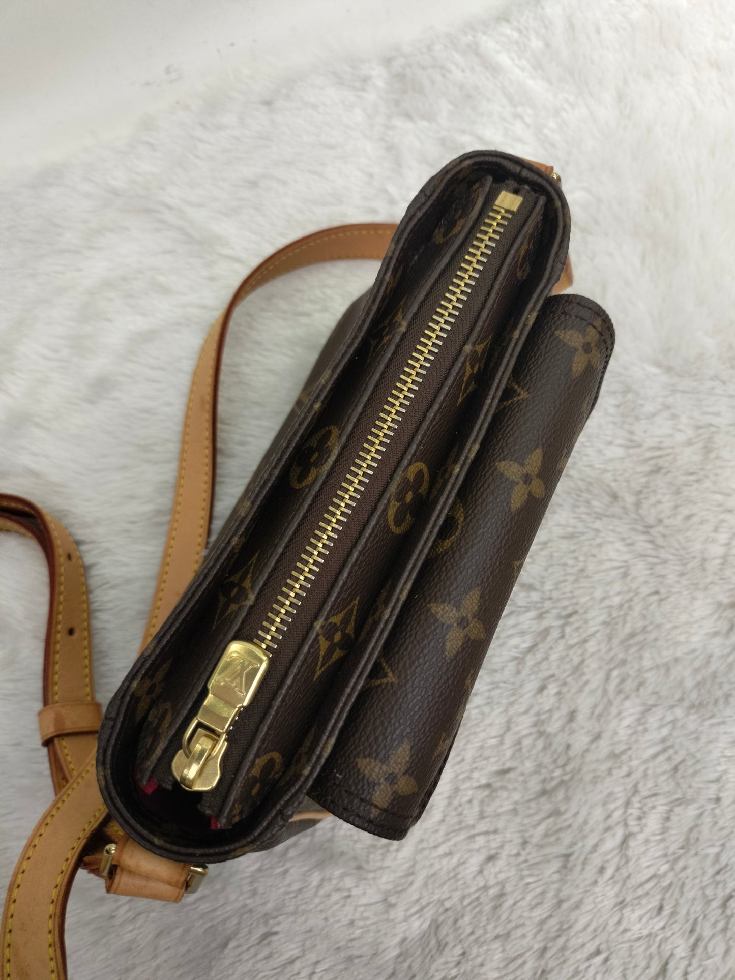 LV Viva Cite PM Monogram