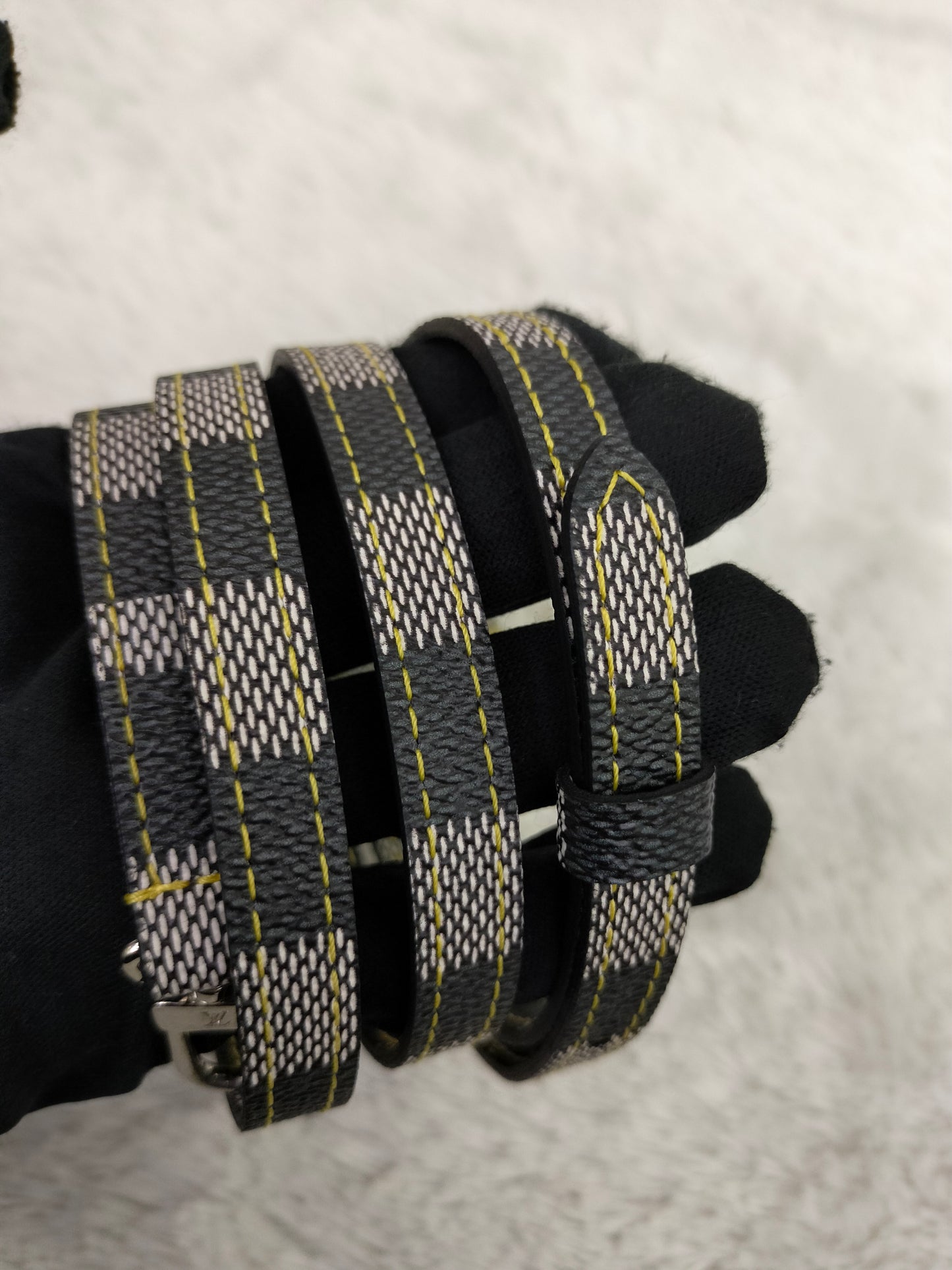 LV Valisette Vertical Damier Colour Noir 2019