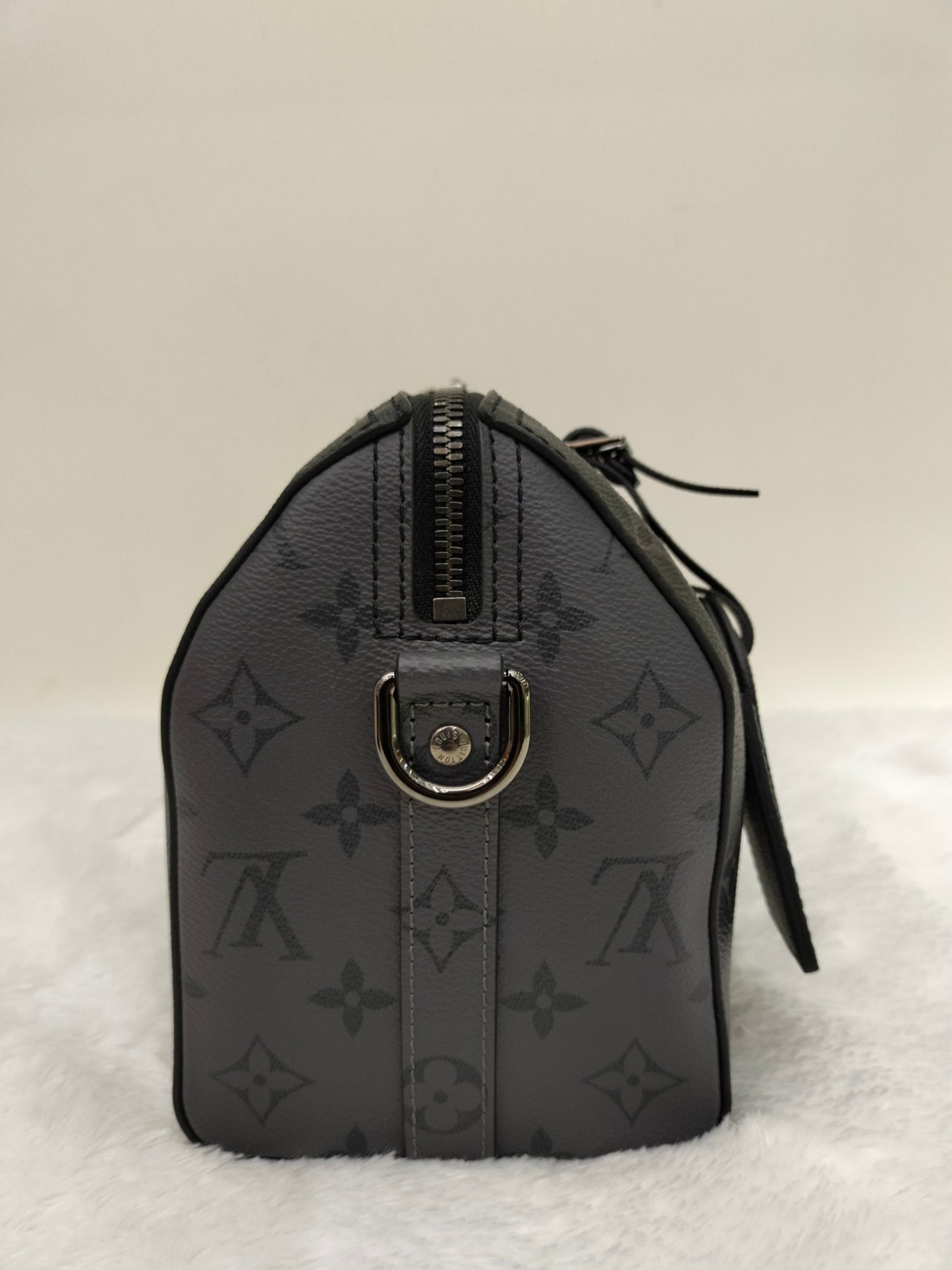 LV City Keepall Monogram Eclipse (CHIP)
