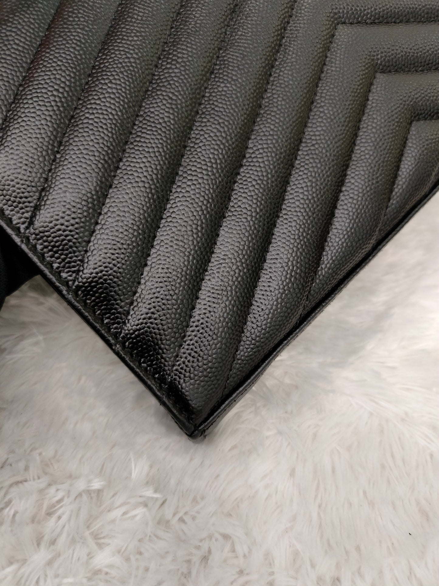 YsL WOC Chevron Grained Black GHW