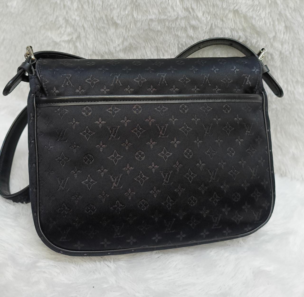LV Conte de Fees Musette Black Silk Monogram 2002