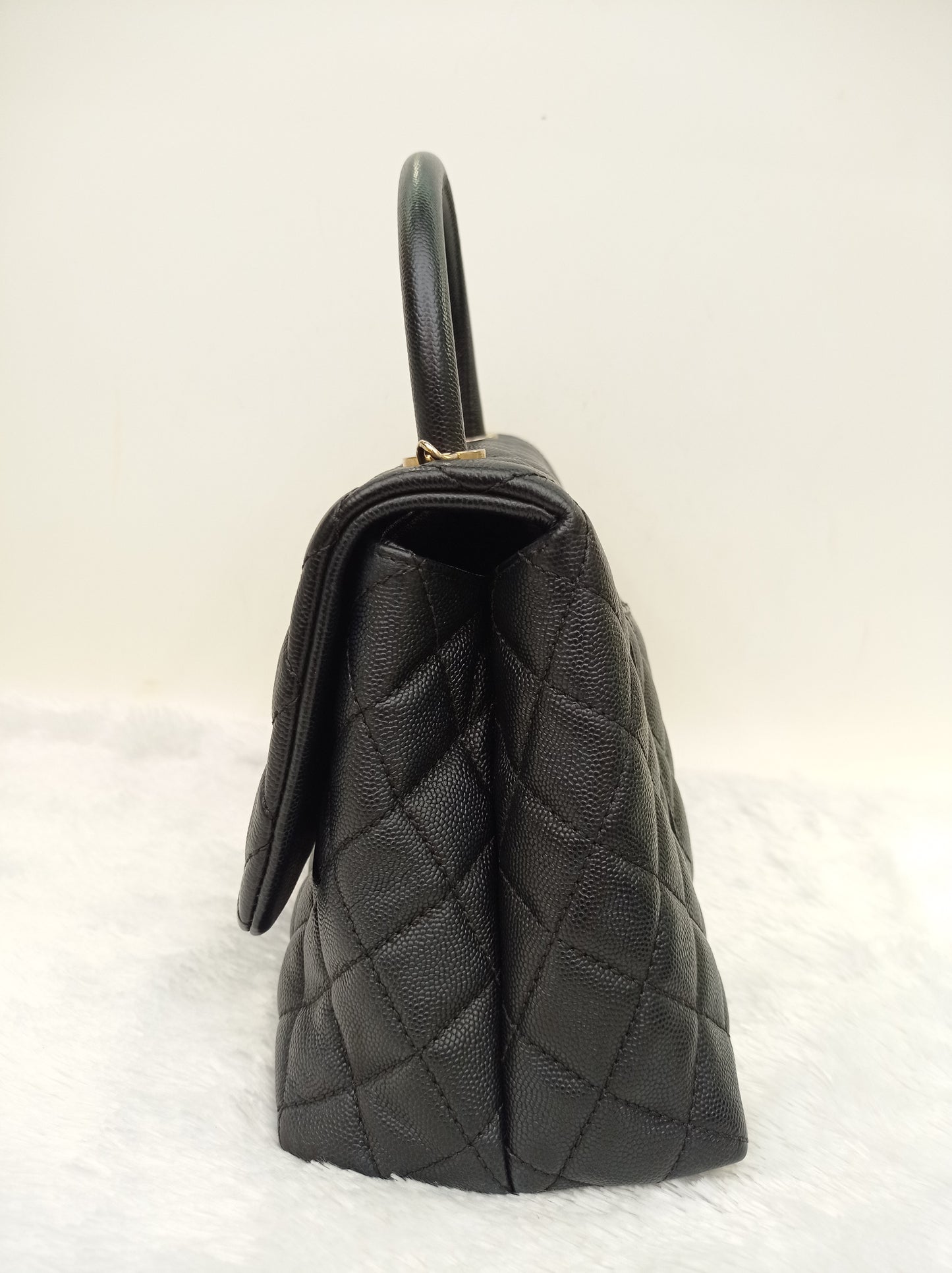Chanel Coco Handle Medium Caviar Black GHW #25