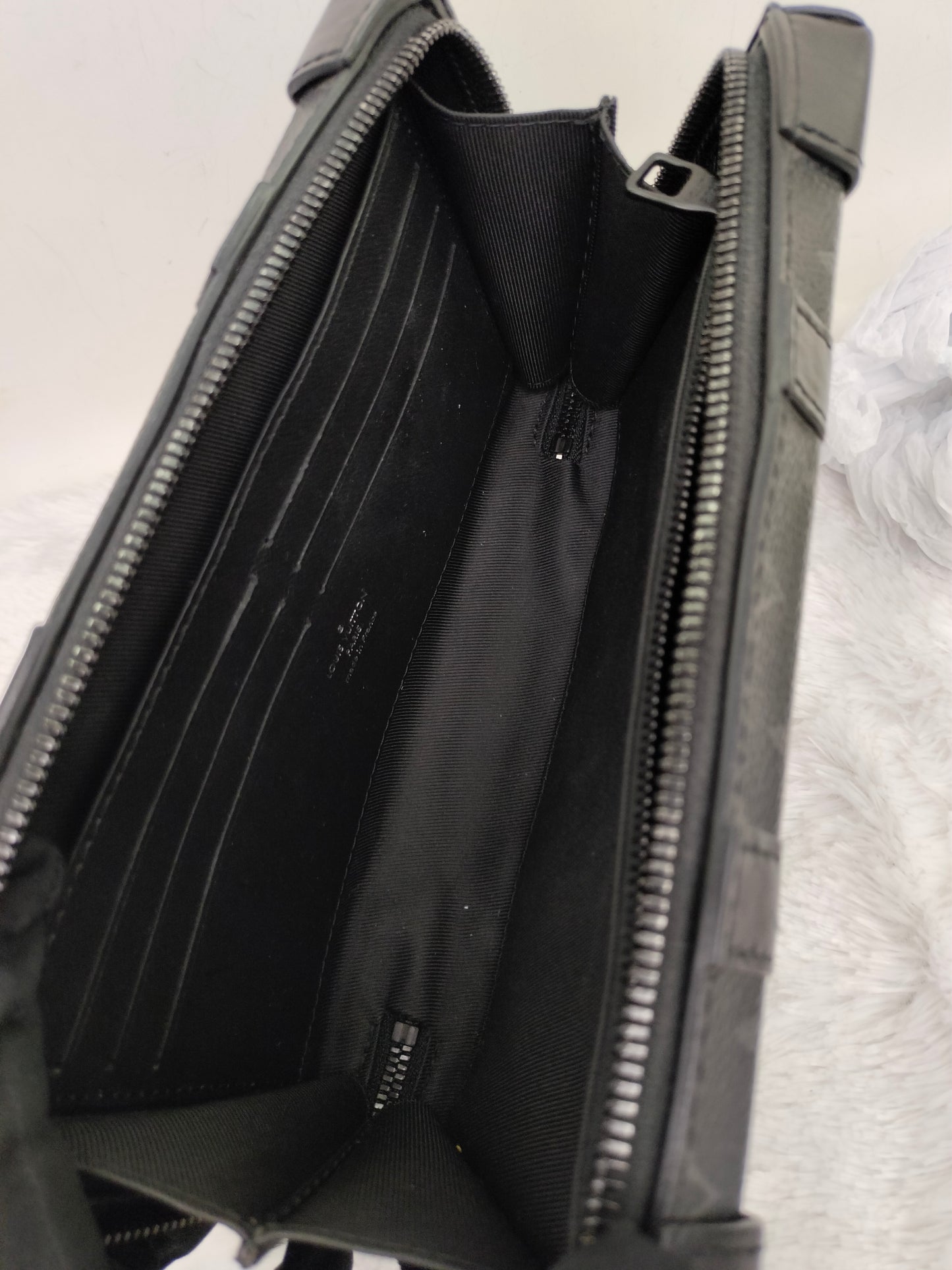 LV Soft Trunk Wallet Monogram Eclipse (CHIP)