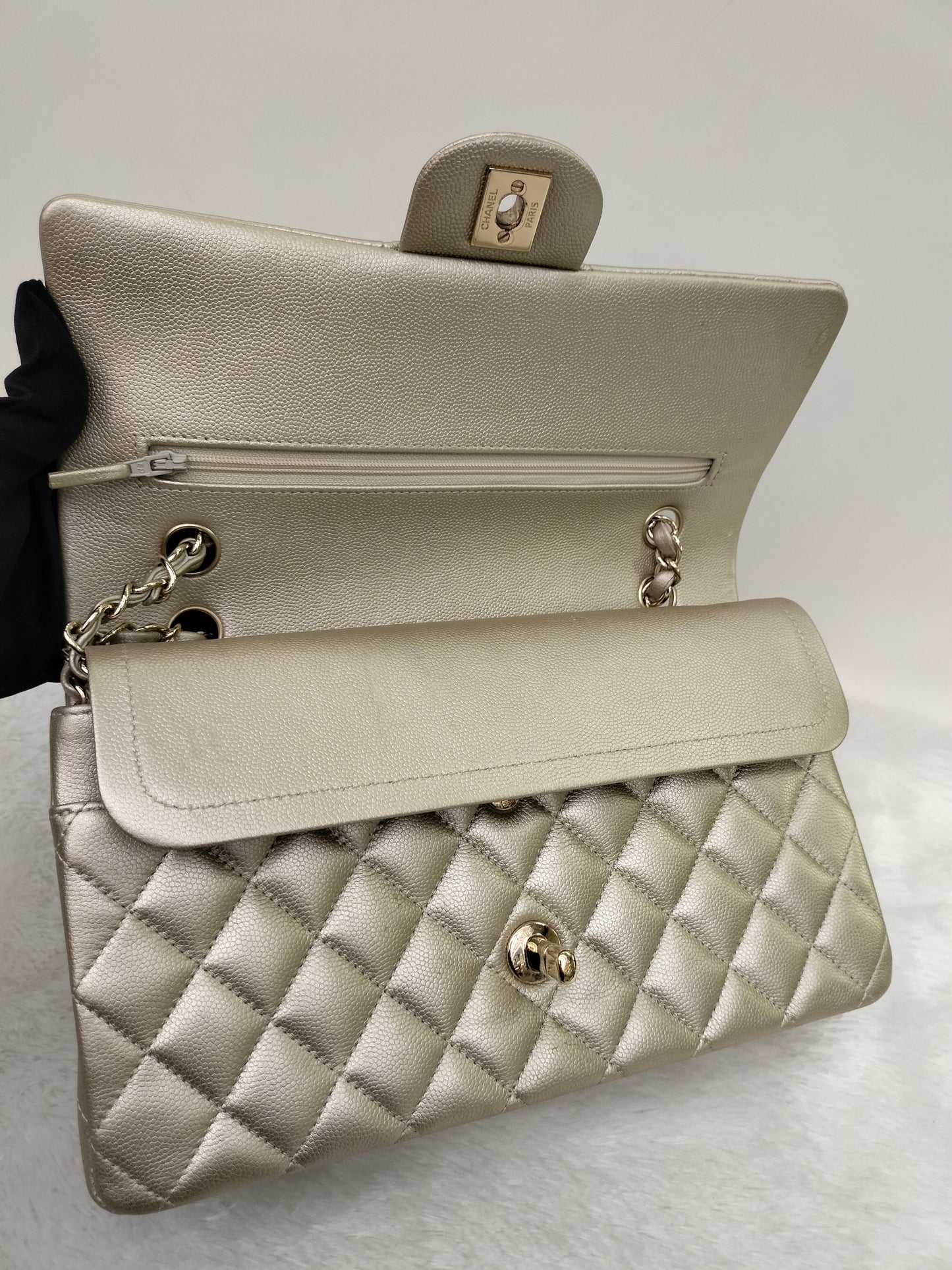 Chanel Medium Caviar Champagne GHW DF #23