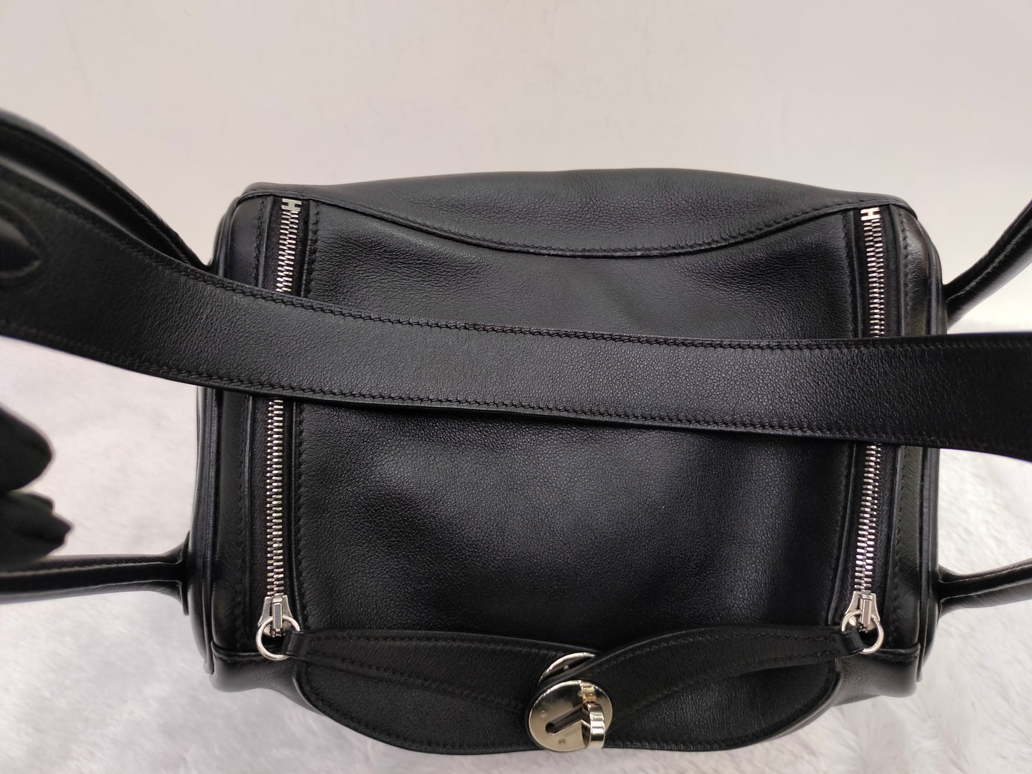 Lindy 26 Swift Black PHW #P square