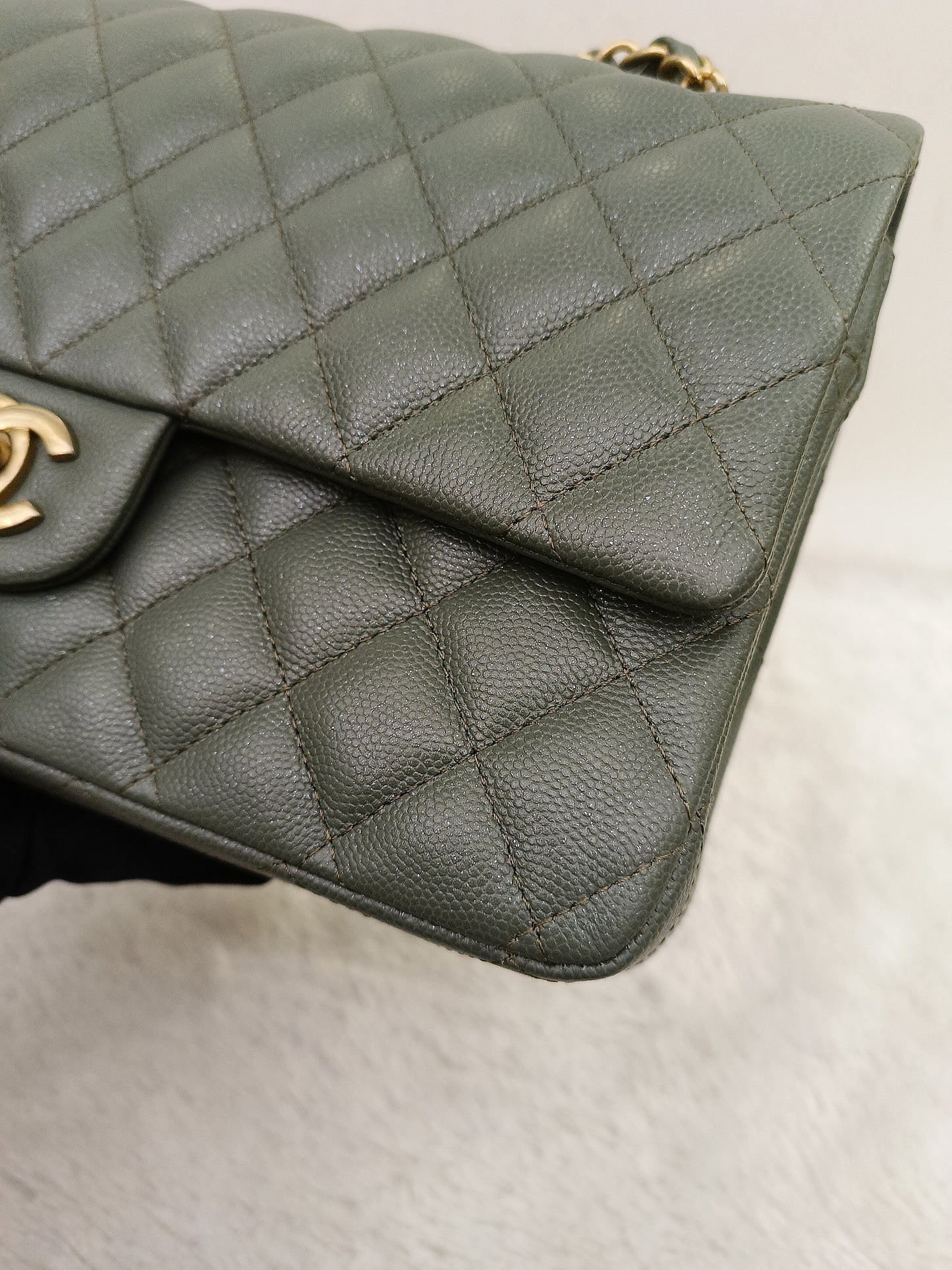 Chanel Medium Caviar Light Green GHW DF #25
