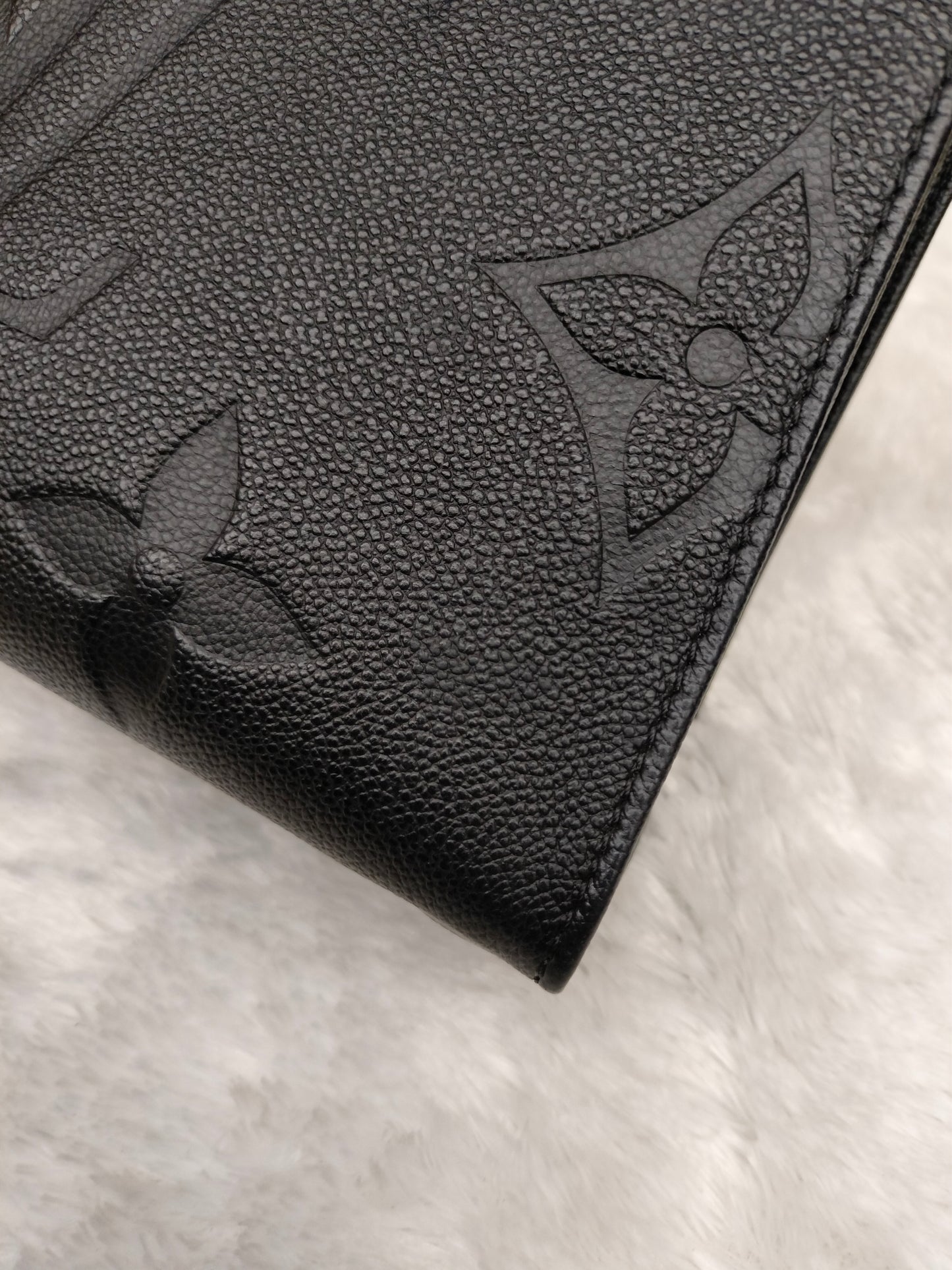LV OTG PM Empreinte Noir (CHIP)