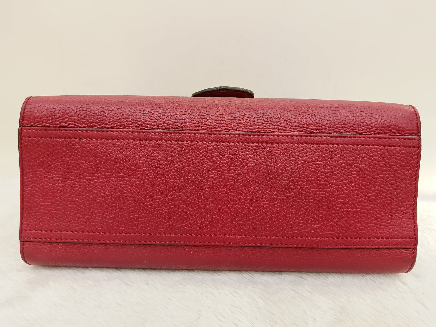 Gucci Top Handle Medium Marmont Grained Red GHW