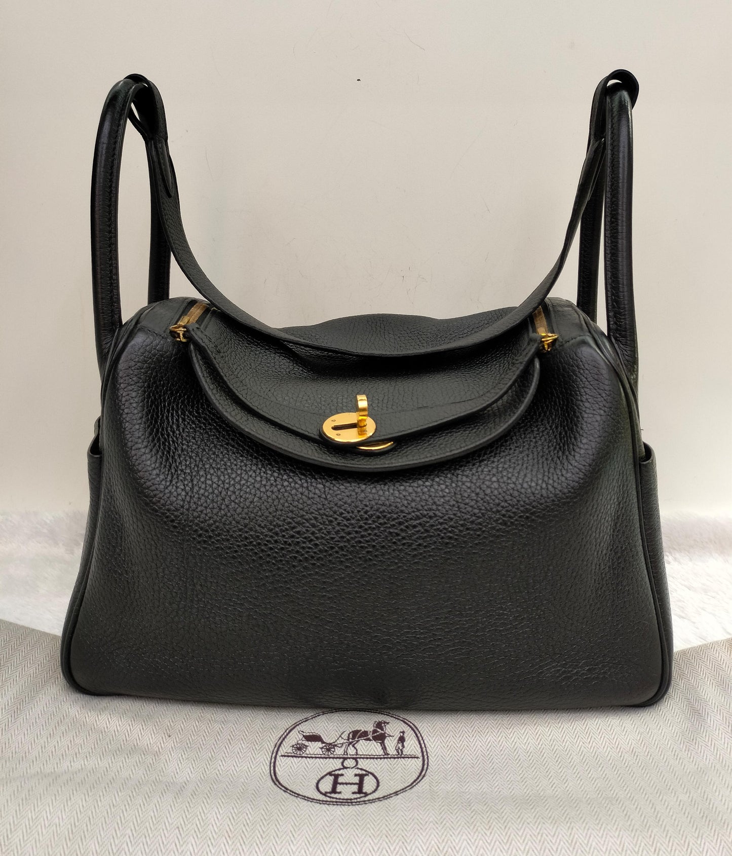 Lindy 30 Clem Black GHW #A