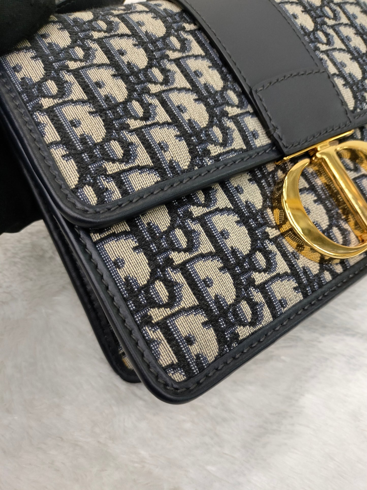 Dior Montaigne 30 Medium Oblique Navy GHW 2019