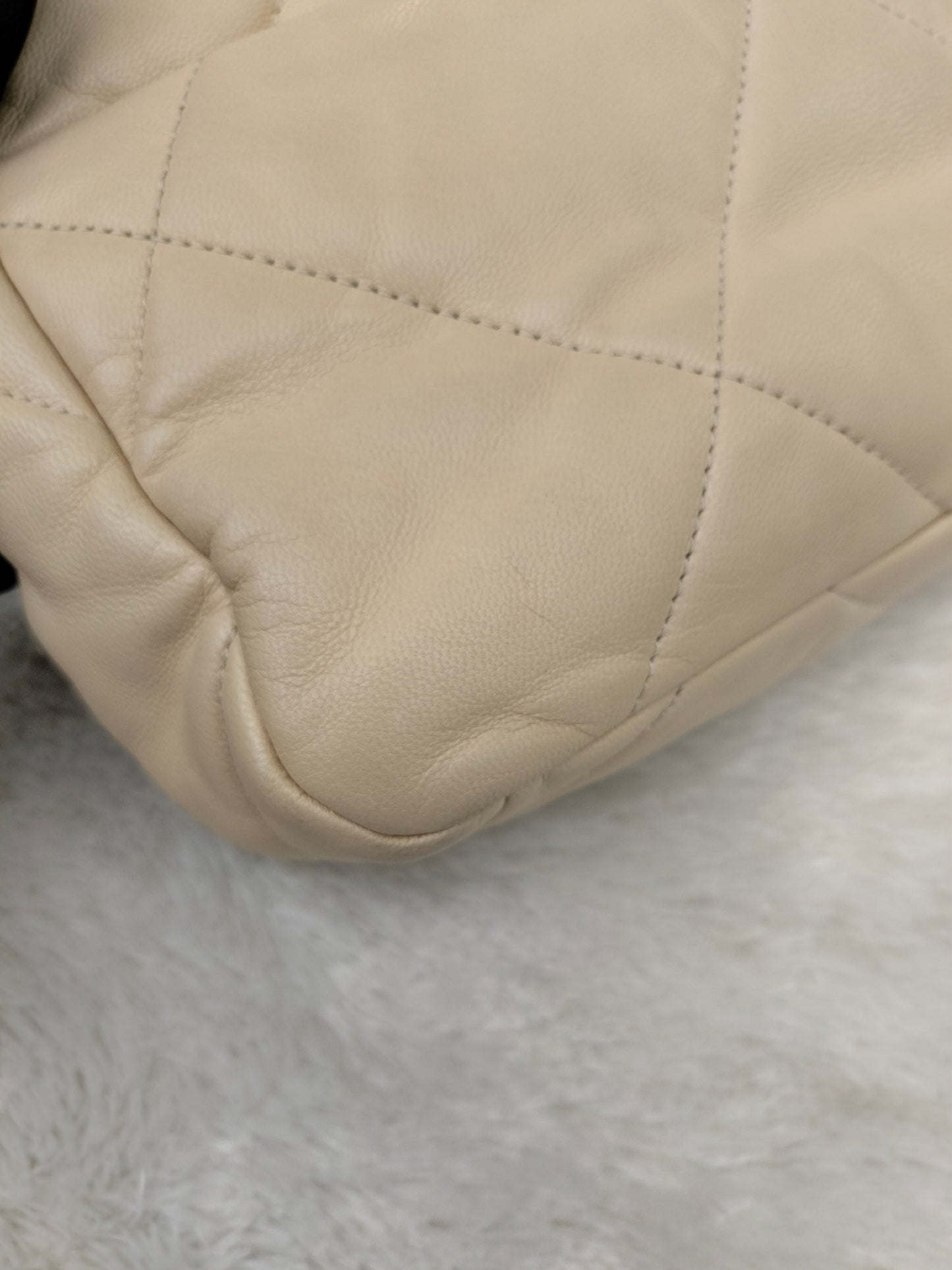 Chanel C19 Small Beige #28