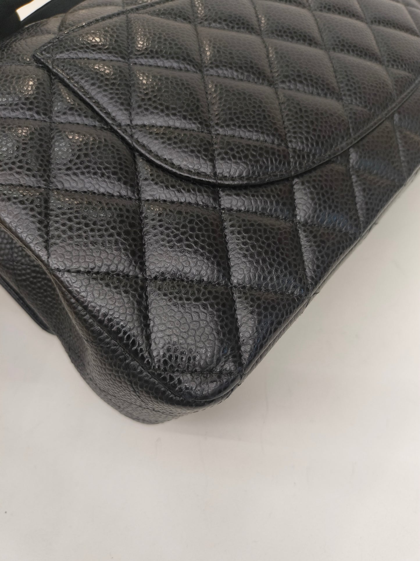Chanel Medium Caviar Black GHW DF #24