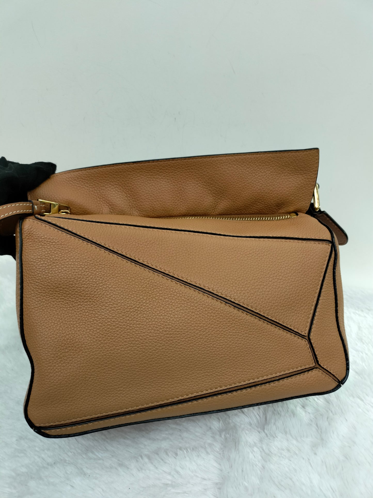 Loewe Puzzle Small Grained Caramel GHW 2020