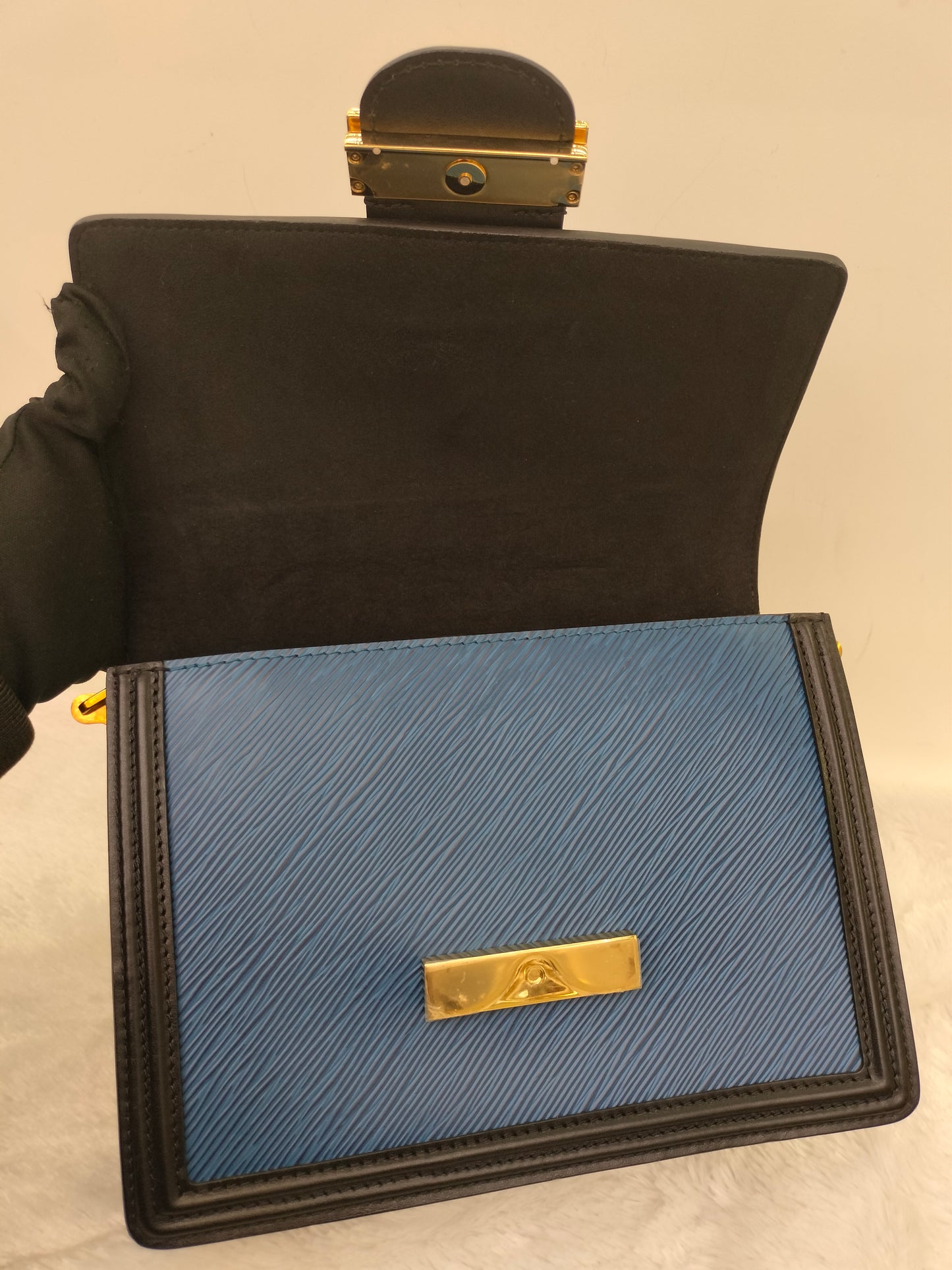 LV Dauphine NV MM Epi Navy Noir 2020