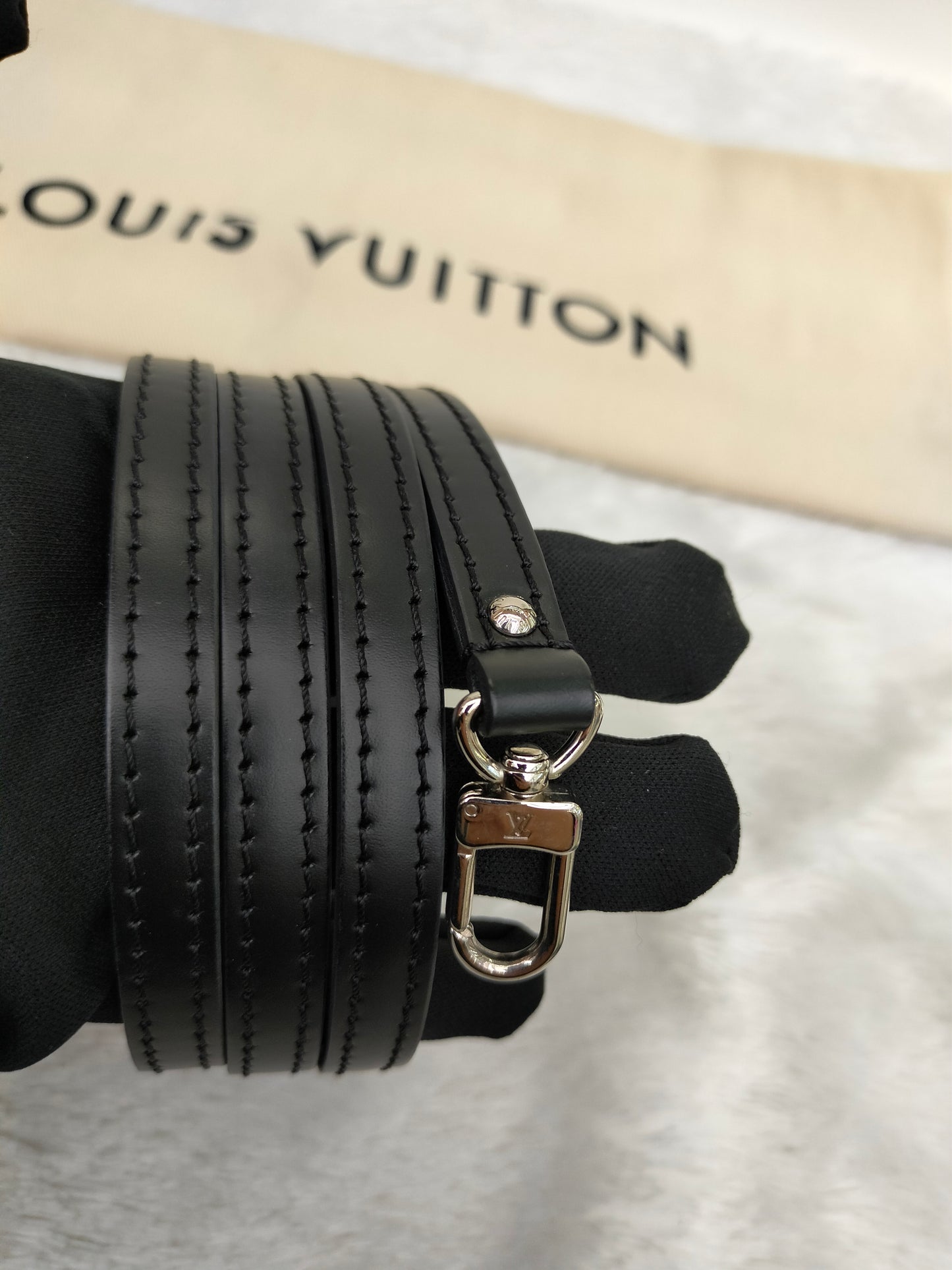 LV Alma BB Epi Noir 2020