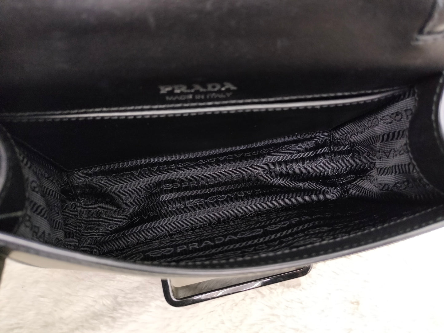 Prada City Calf Nero SHW 2017