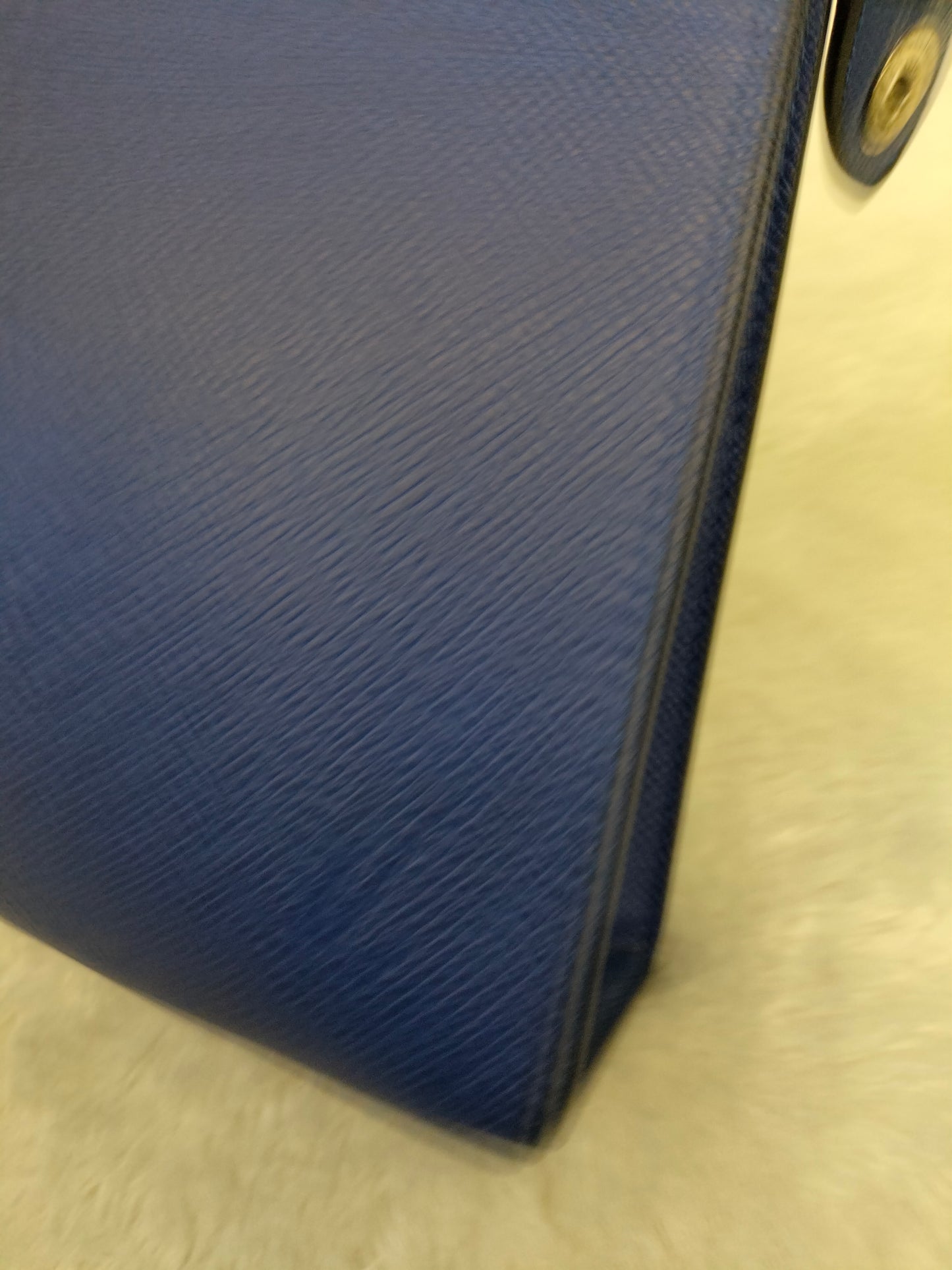 LV Pochette Voyage Taiga Blue Cobalt 2019