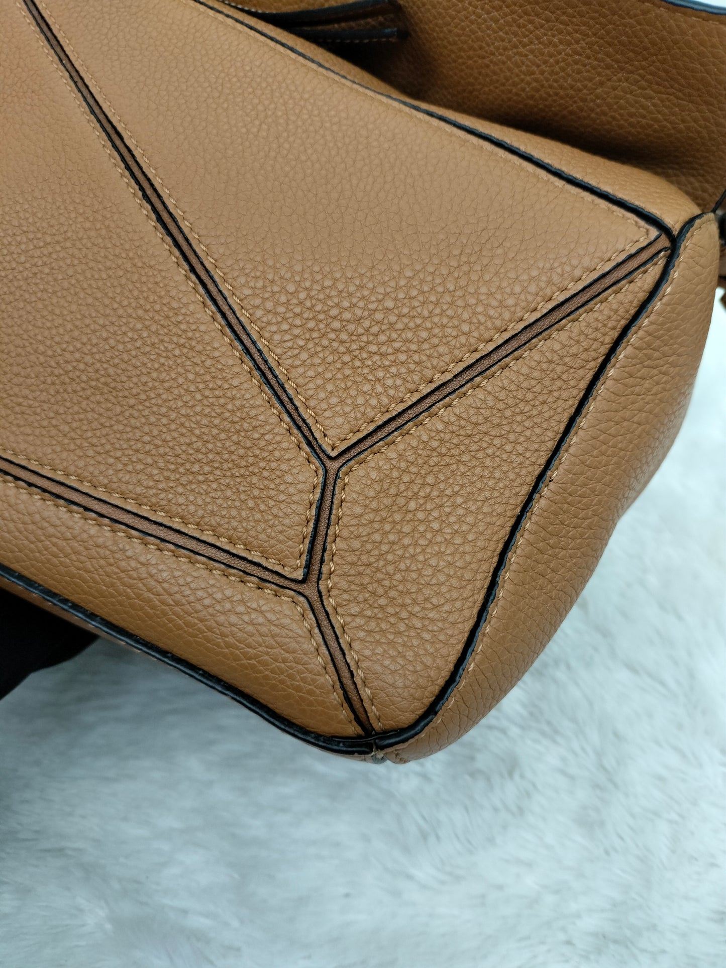 Loewe Puzzle Small Grained Caramel GHW 2020