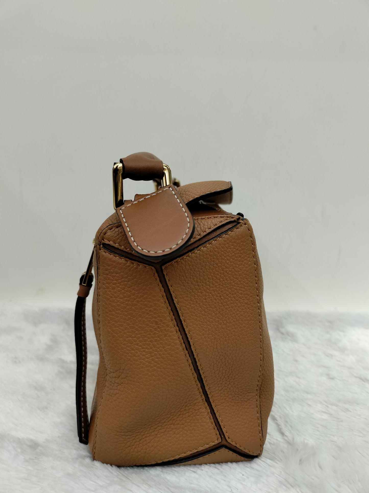 Loewe Puzzle Small Grained Caramel GHW 2020