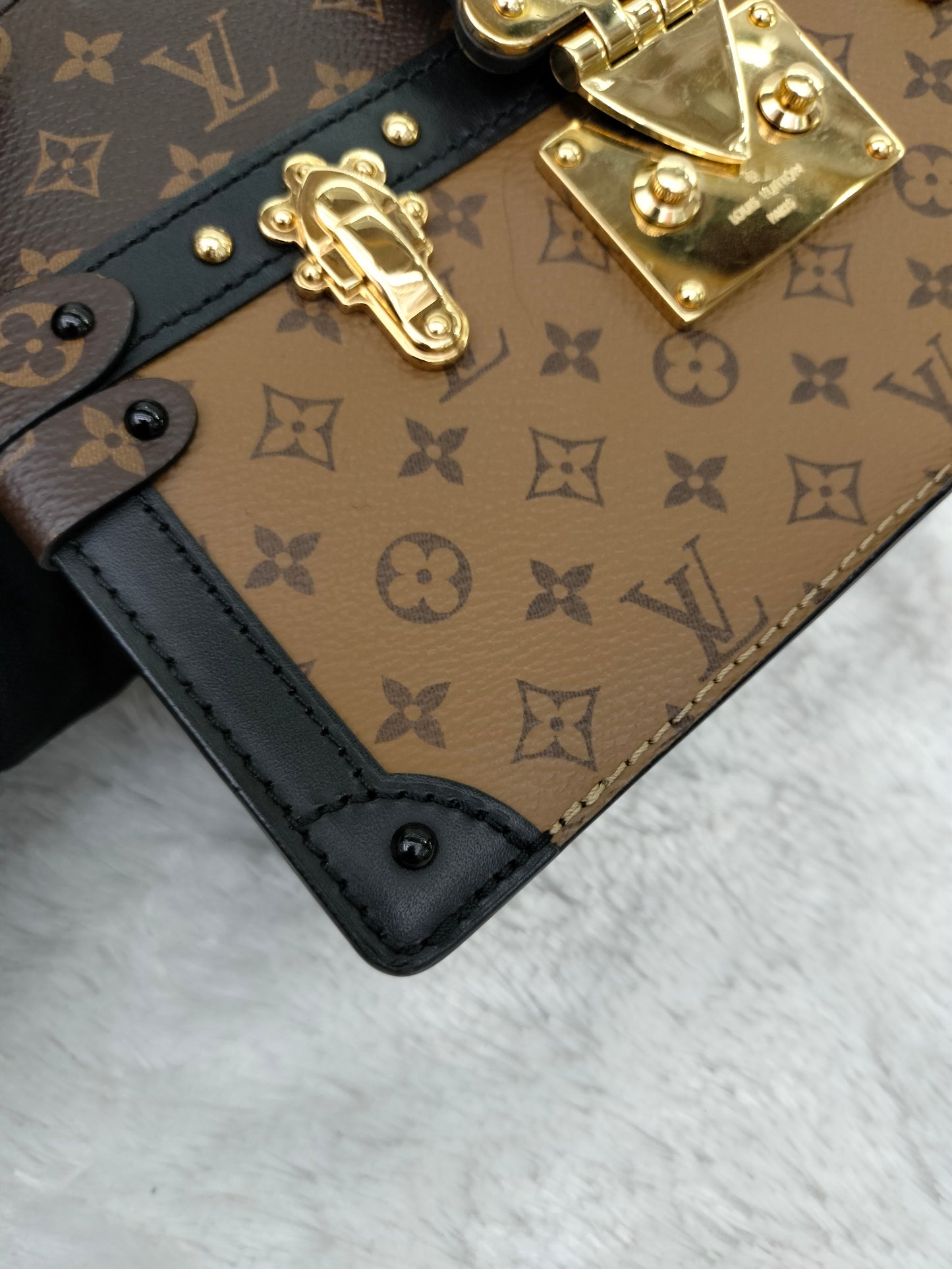 LV Trunk Clutch Monogram Reverse 2018