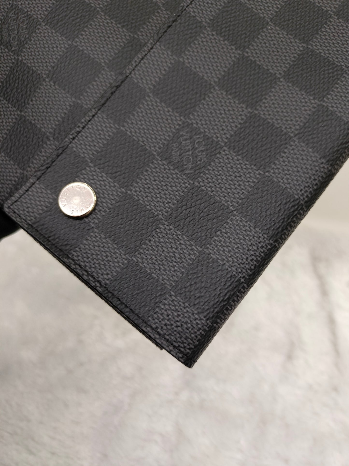 LV Alpha Pochette GM Portofolio Graphite