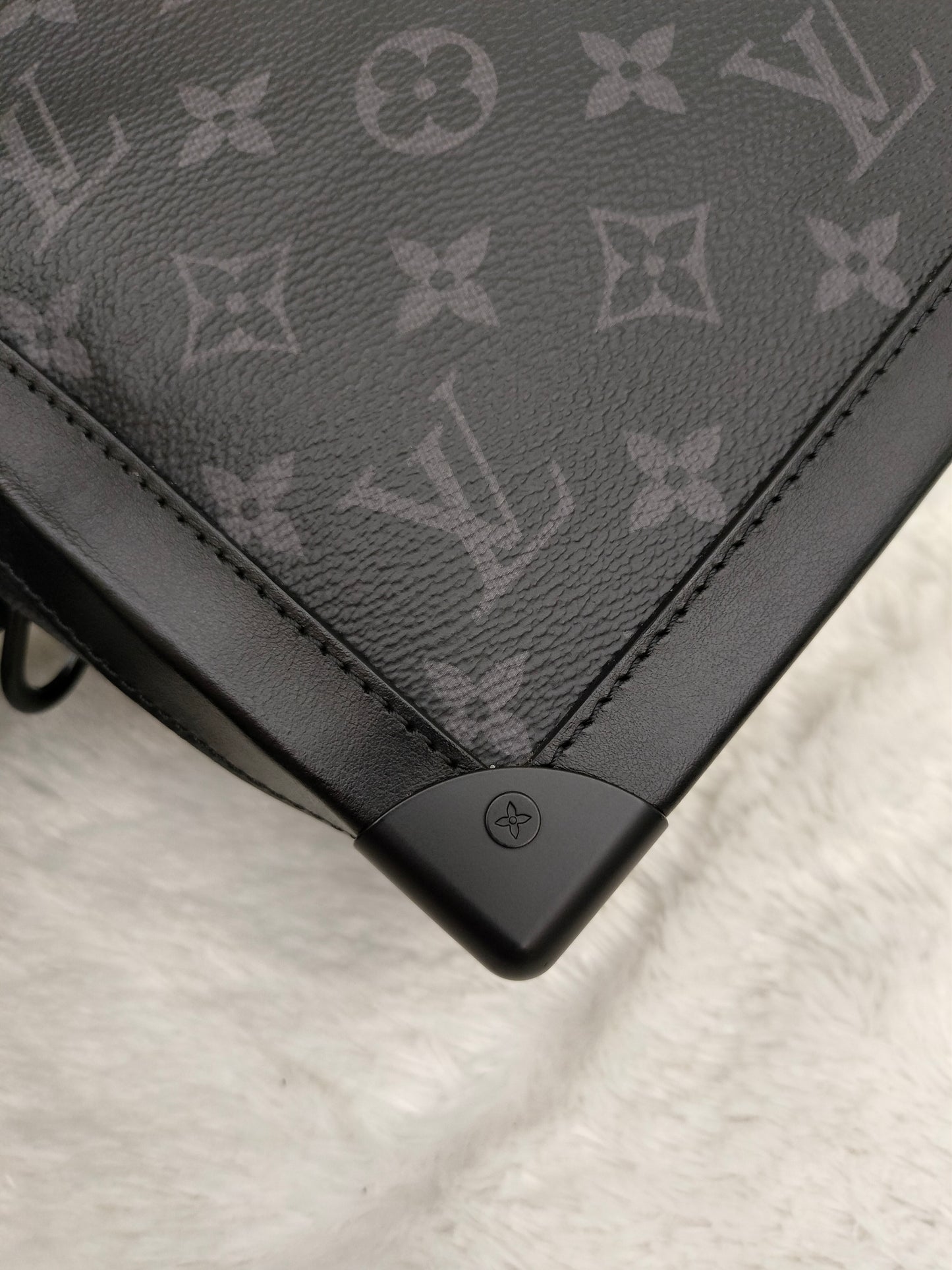 LV Soft Trunk Monogram Eclipse 2019