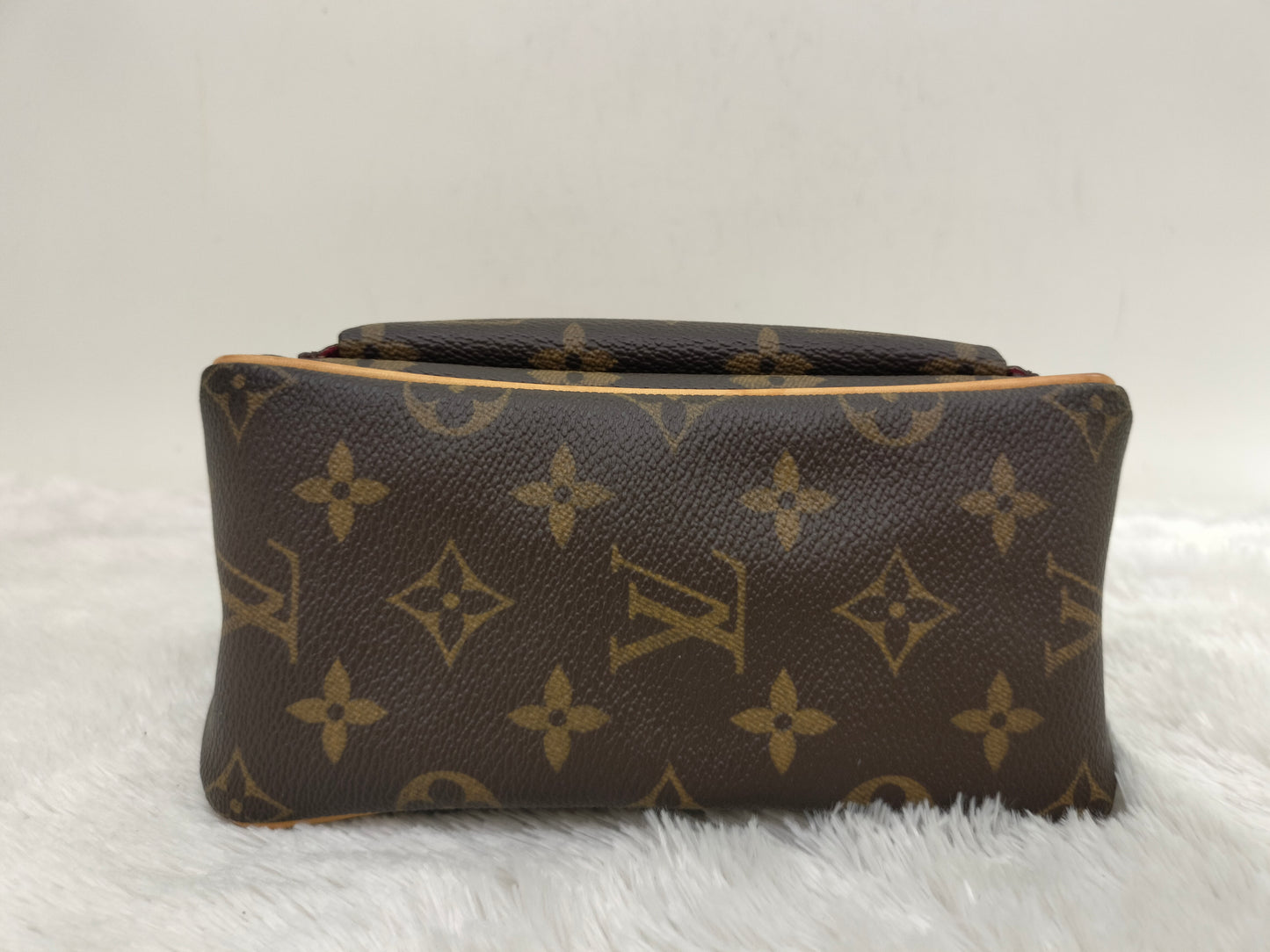 LV Viva Cite PM Monogram