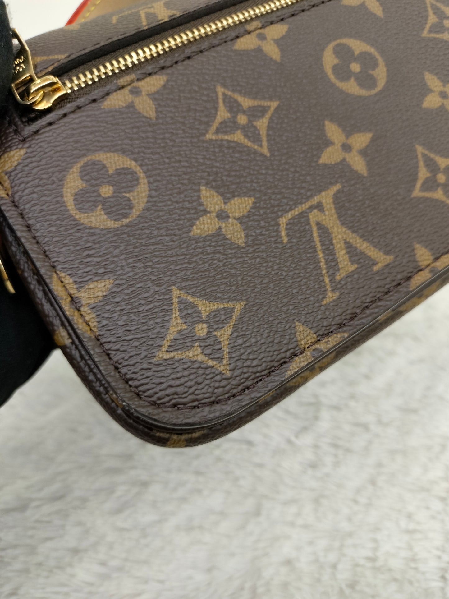 LV Pochette Metis East West Monogram 2023 (CHIP)