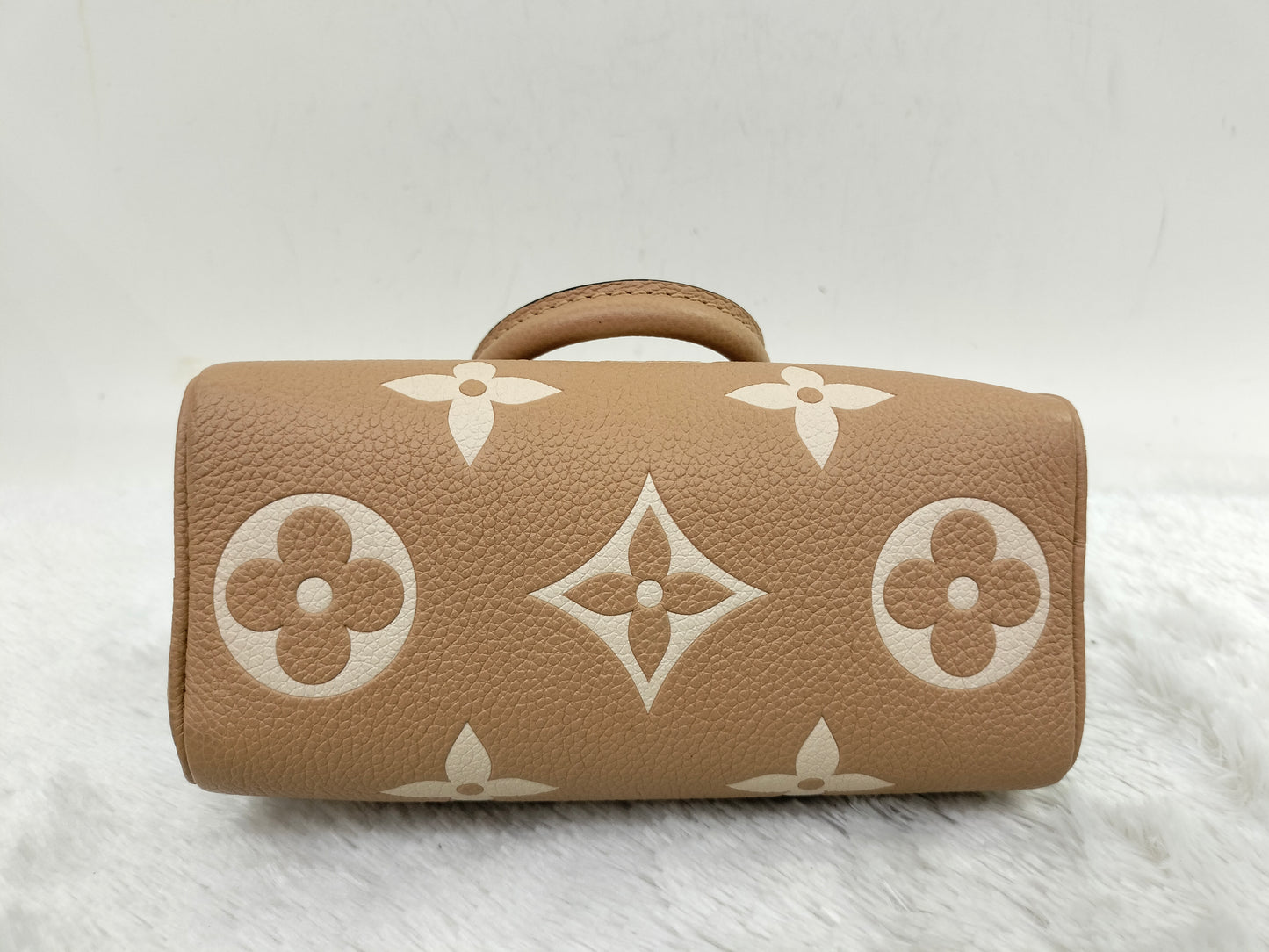 LV Nano Speedy Monogram Empreinte Arizona Creme (CHIP)