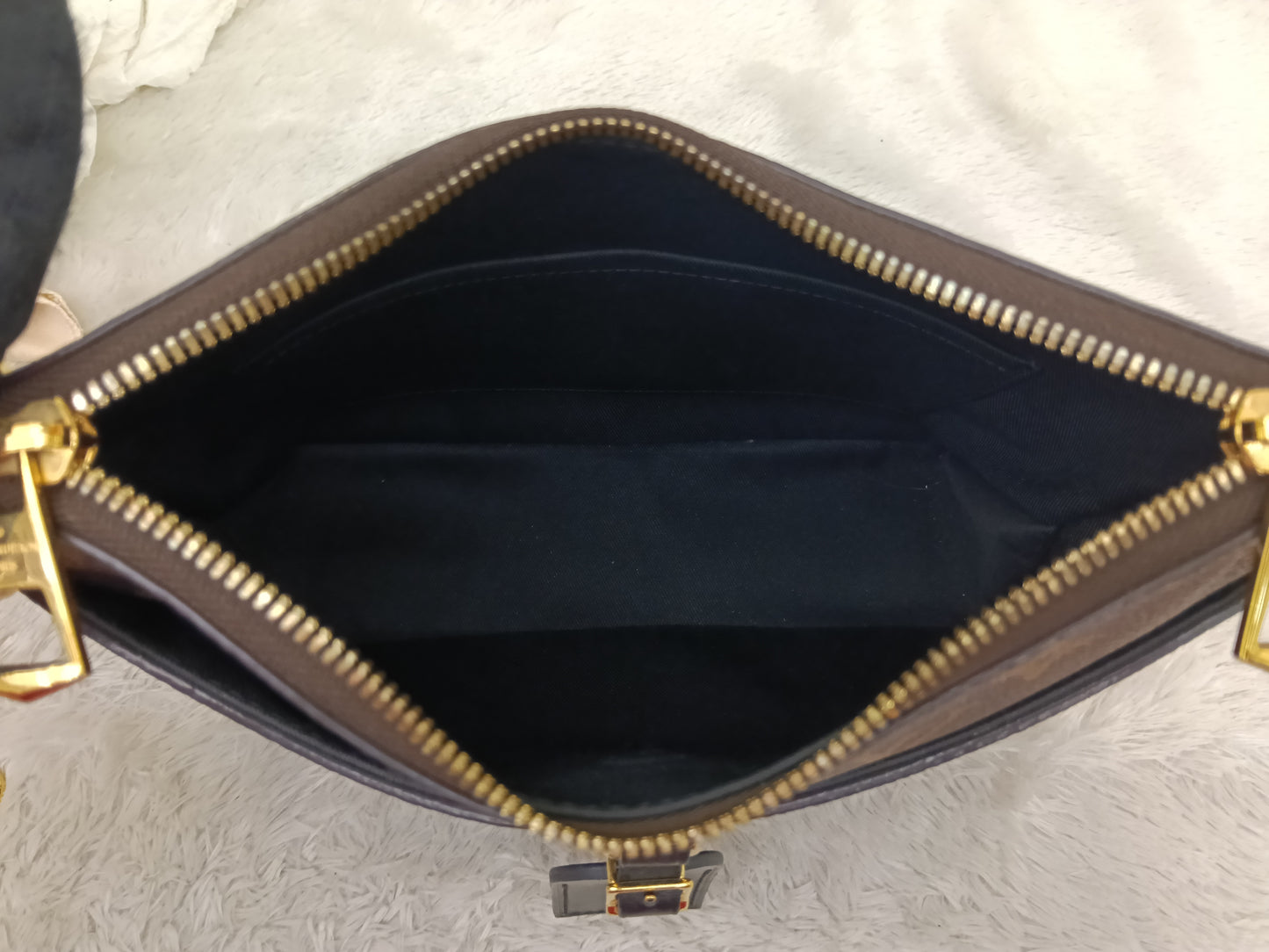 LV Odeon NM PM Monogram Noir (CHIP)
